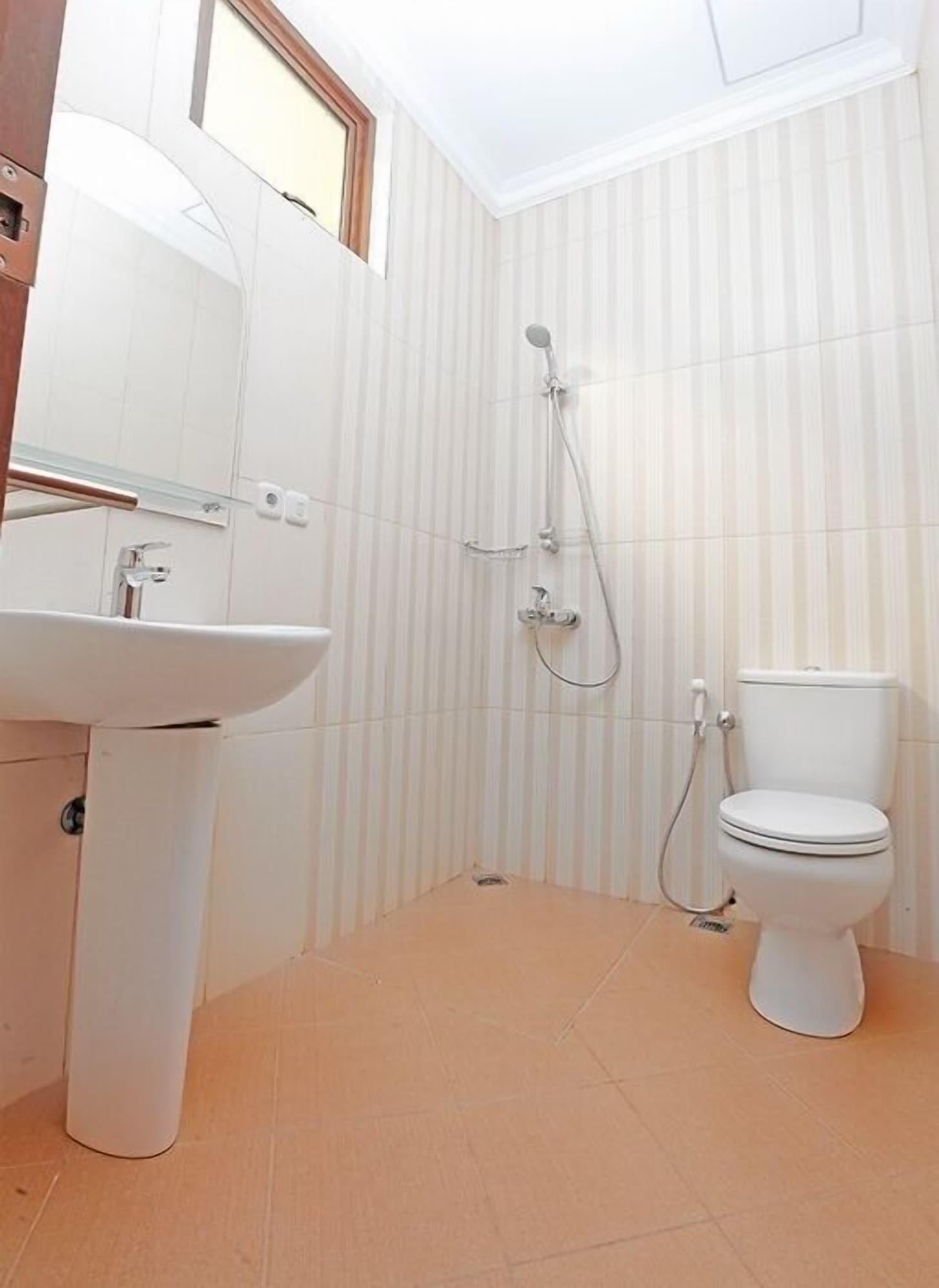 Equipamiento de Habitación Rumah Aca