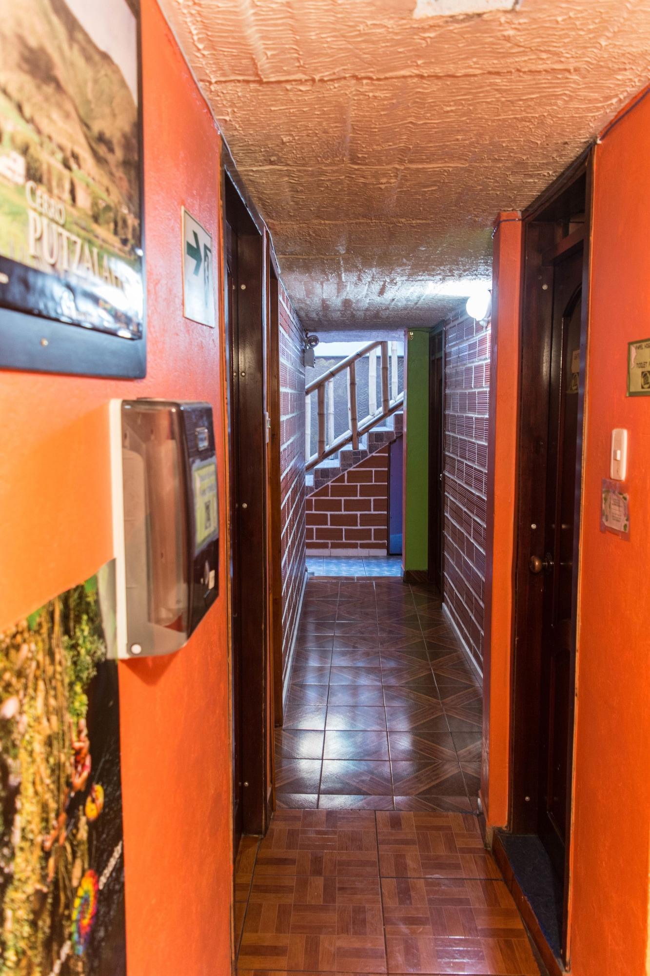 Vista Lobby VOLCANO TRAIL