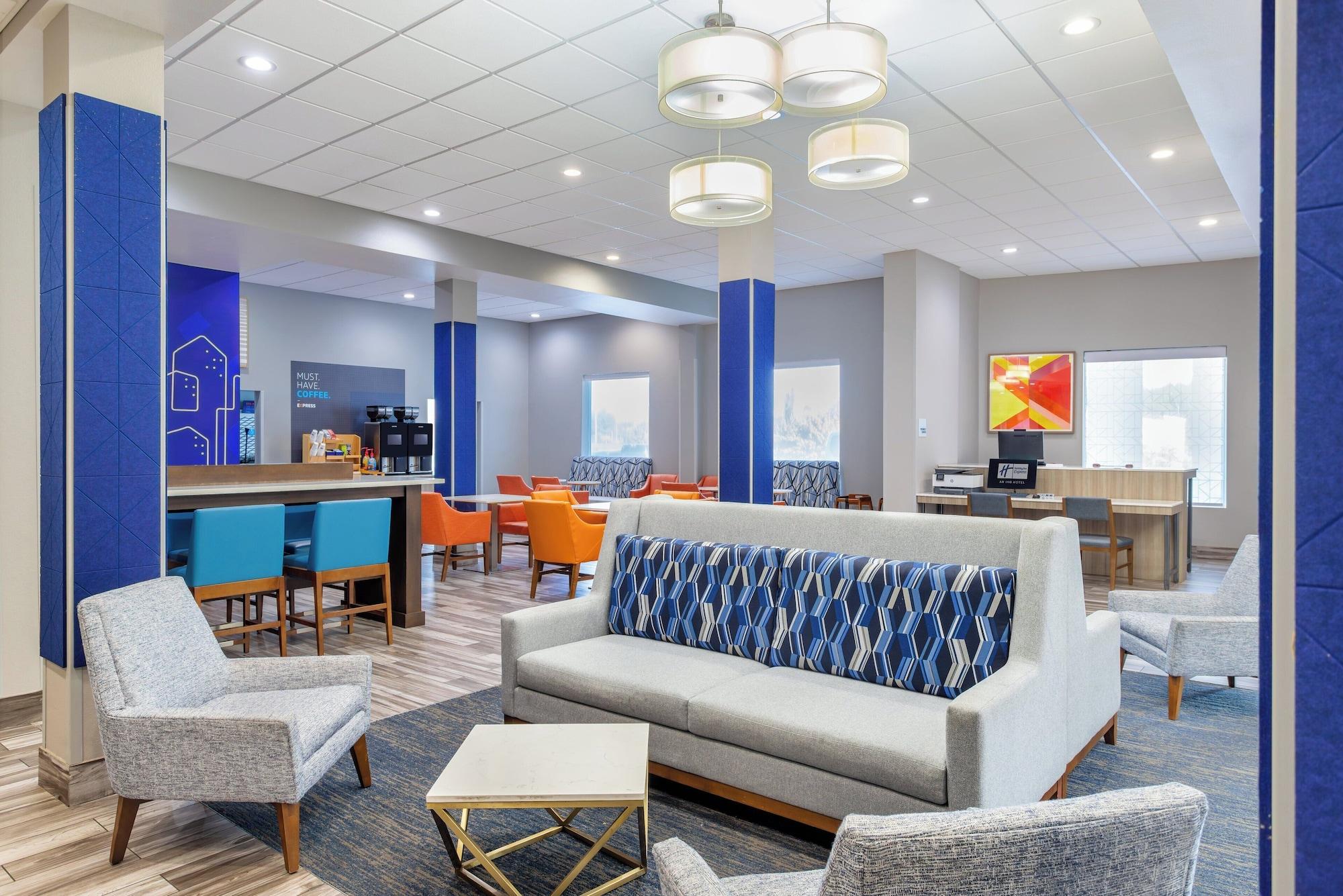 Vista Exterior Holiday Inn Express & Suites Memphis Arpt Elvis Presley Blv by IHG