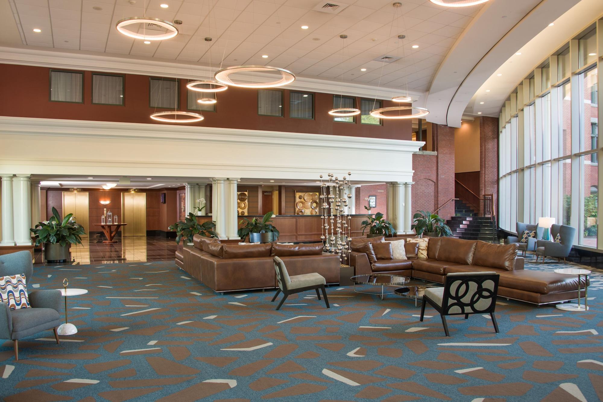 Vista Lobby Wellsworth Hotel