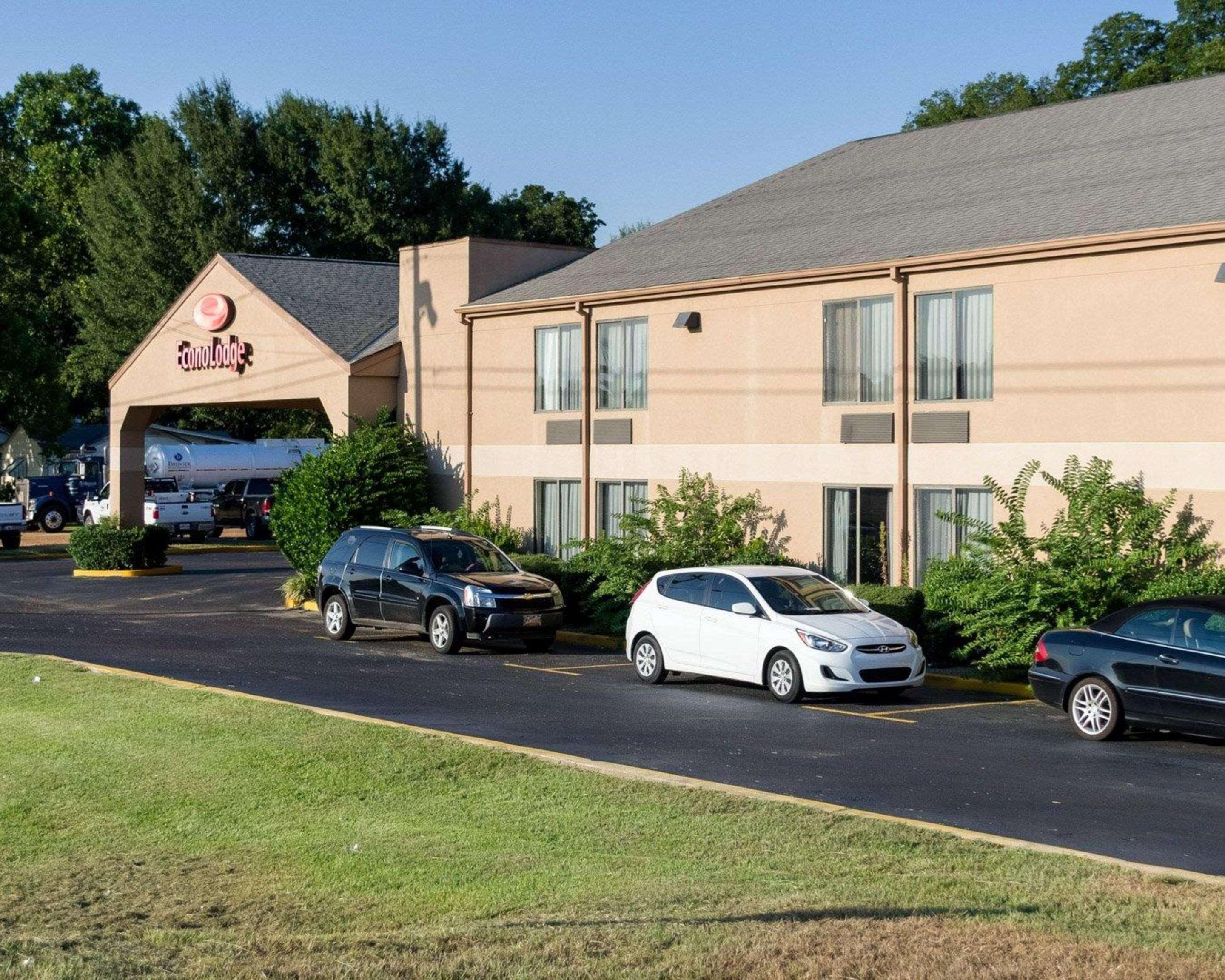 Vista Exterior Econo Lodge Yazoo City