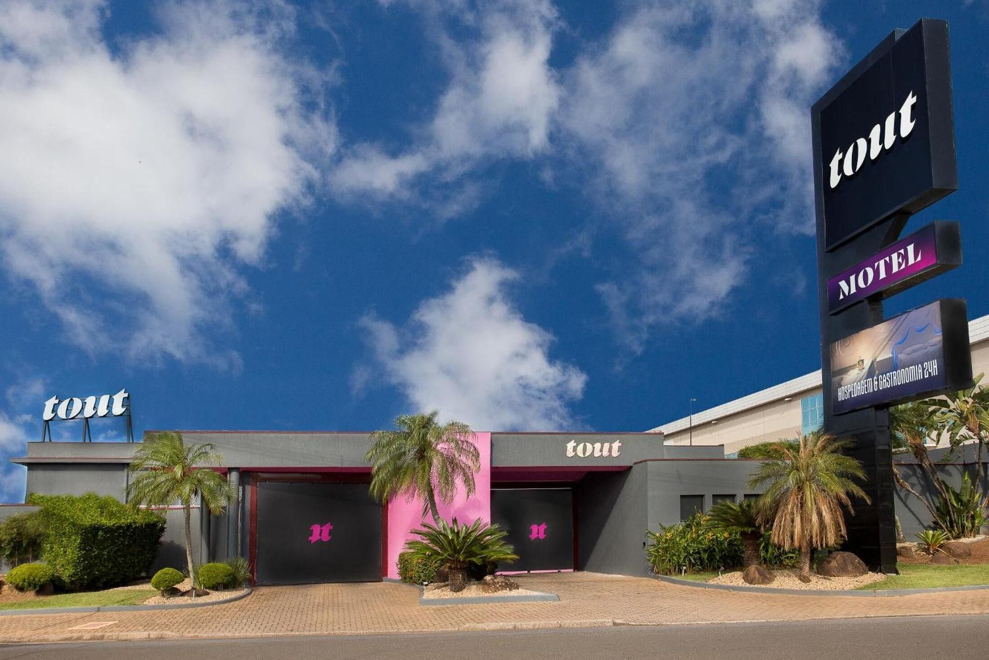 Vista Exterior Tout Motel