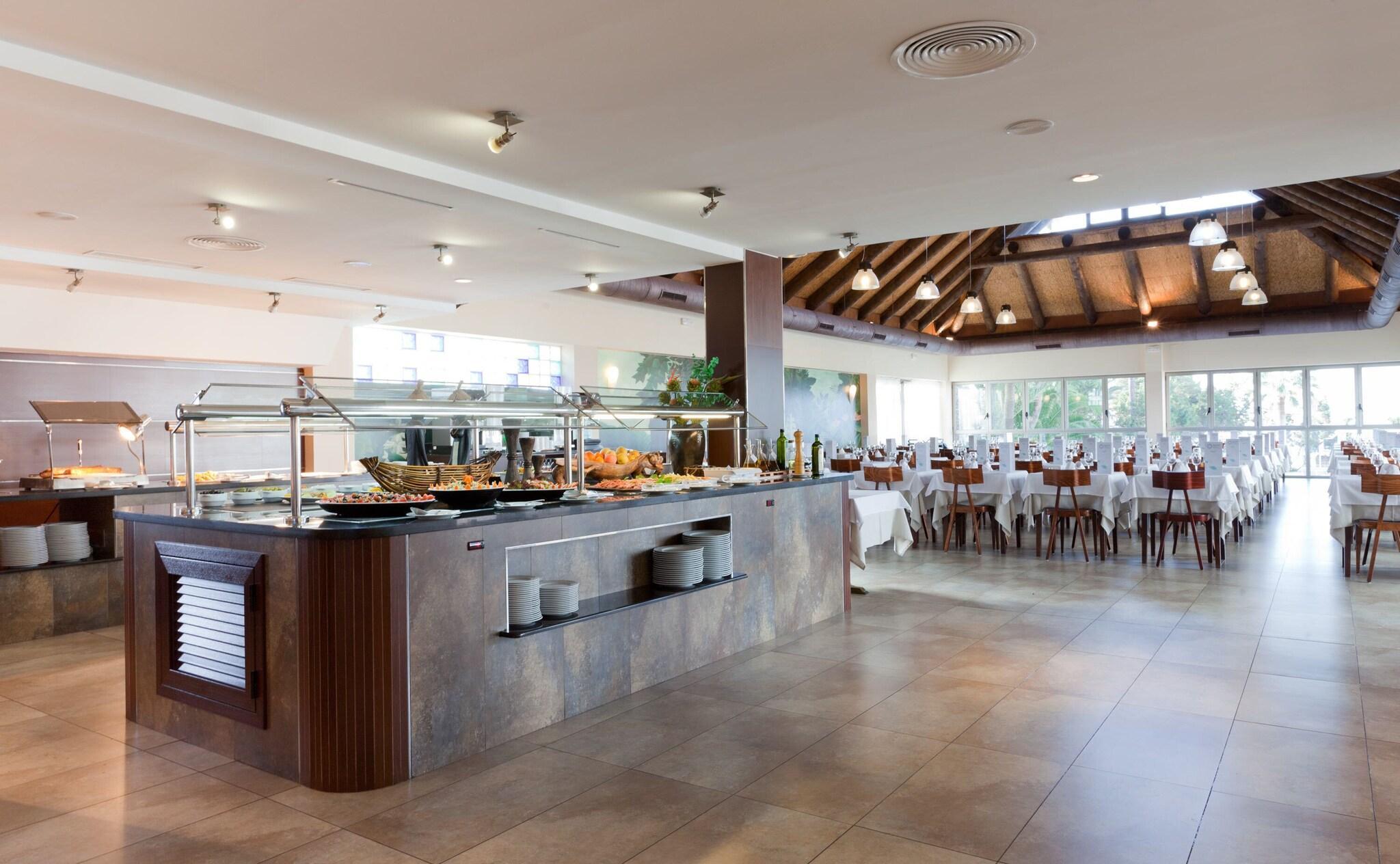 Restaurant Marvell Club Hotel & Apartments