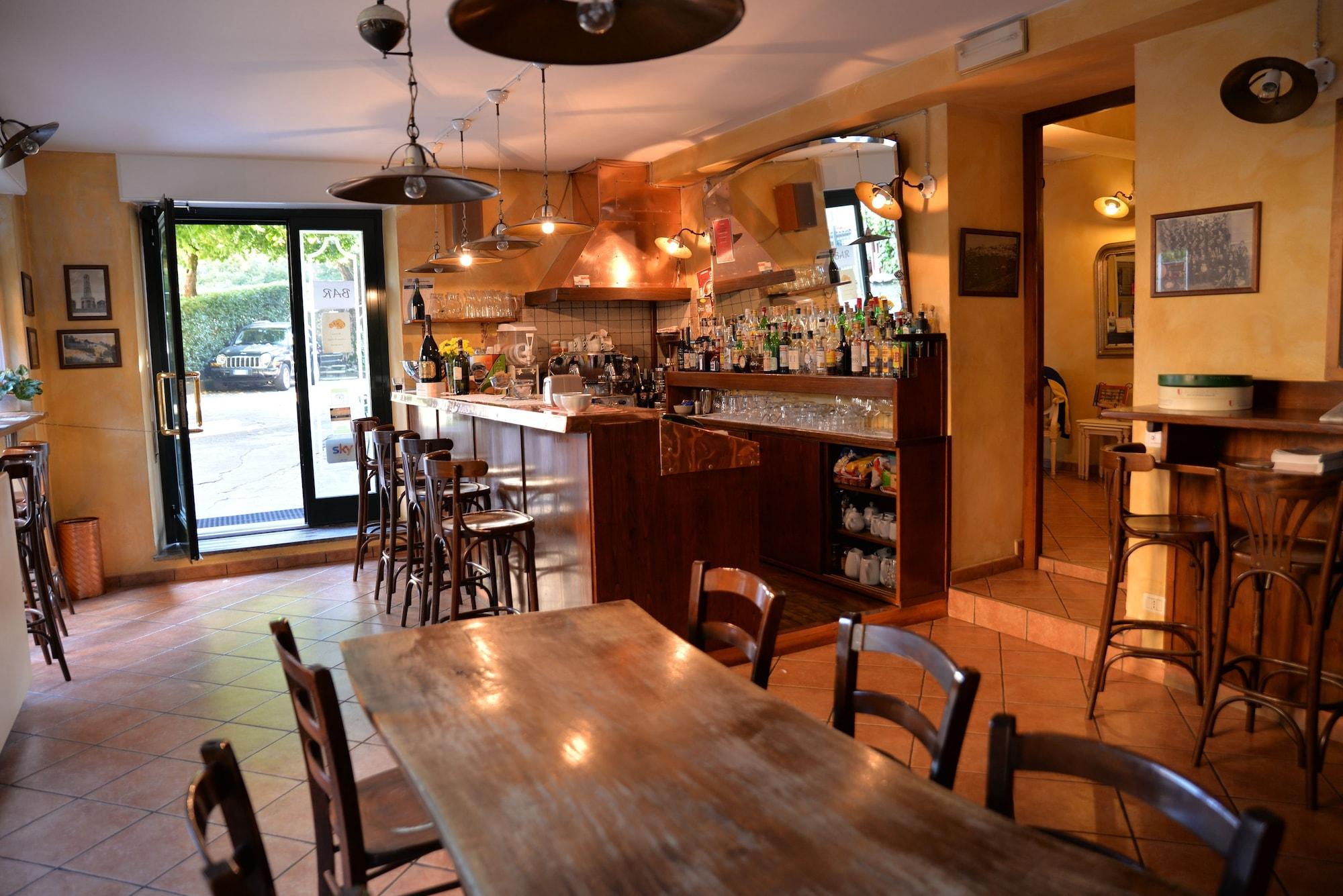 Bar/Salón Locanda Milano 1873