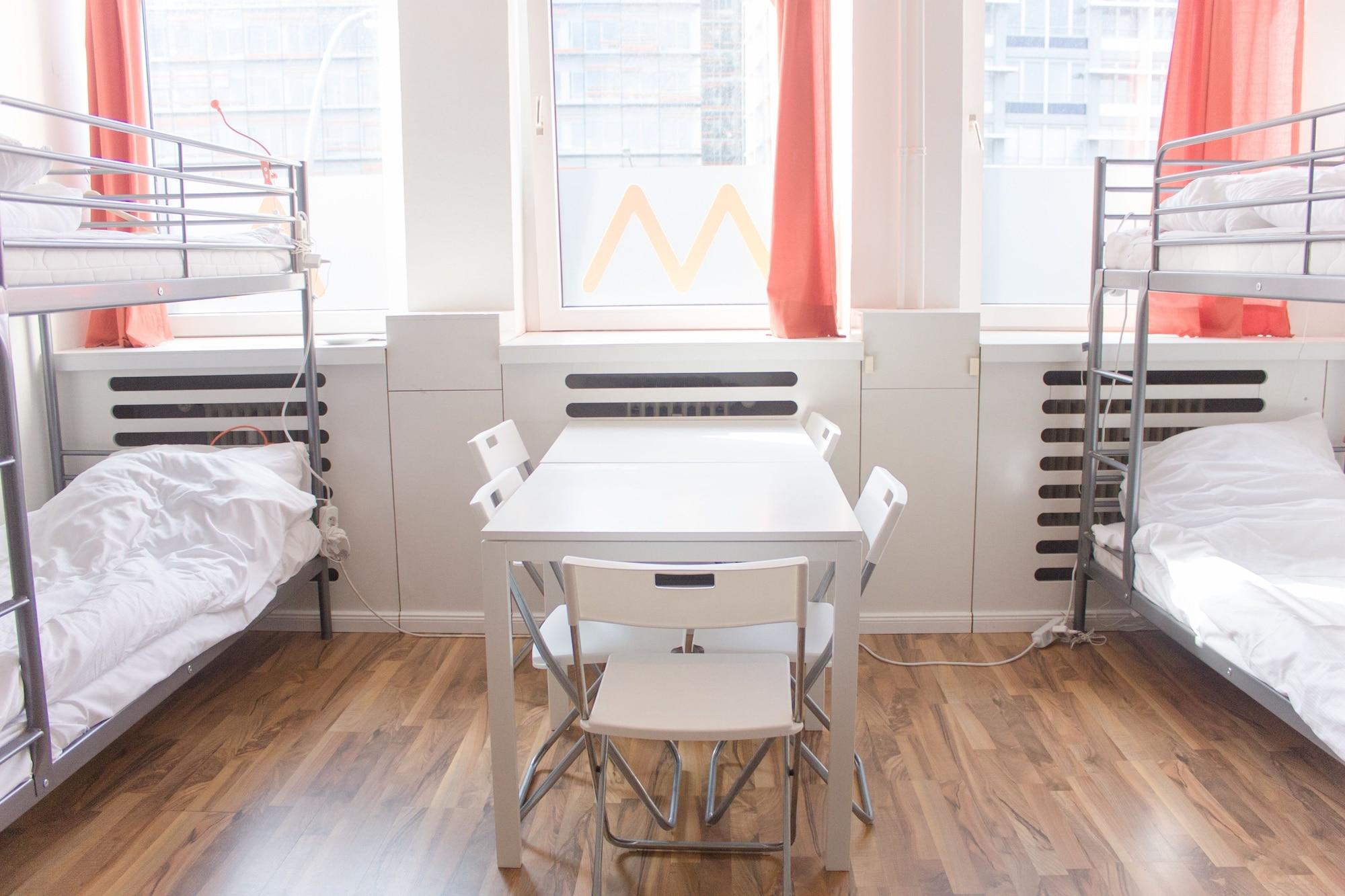 Equipamiento de Habitación MAC City Hostel