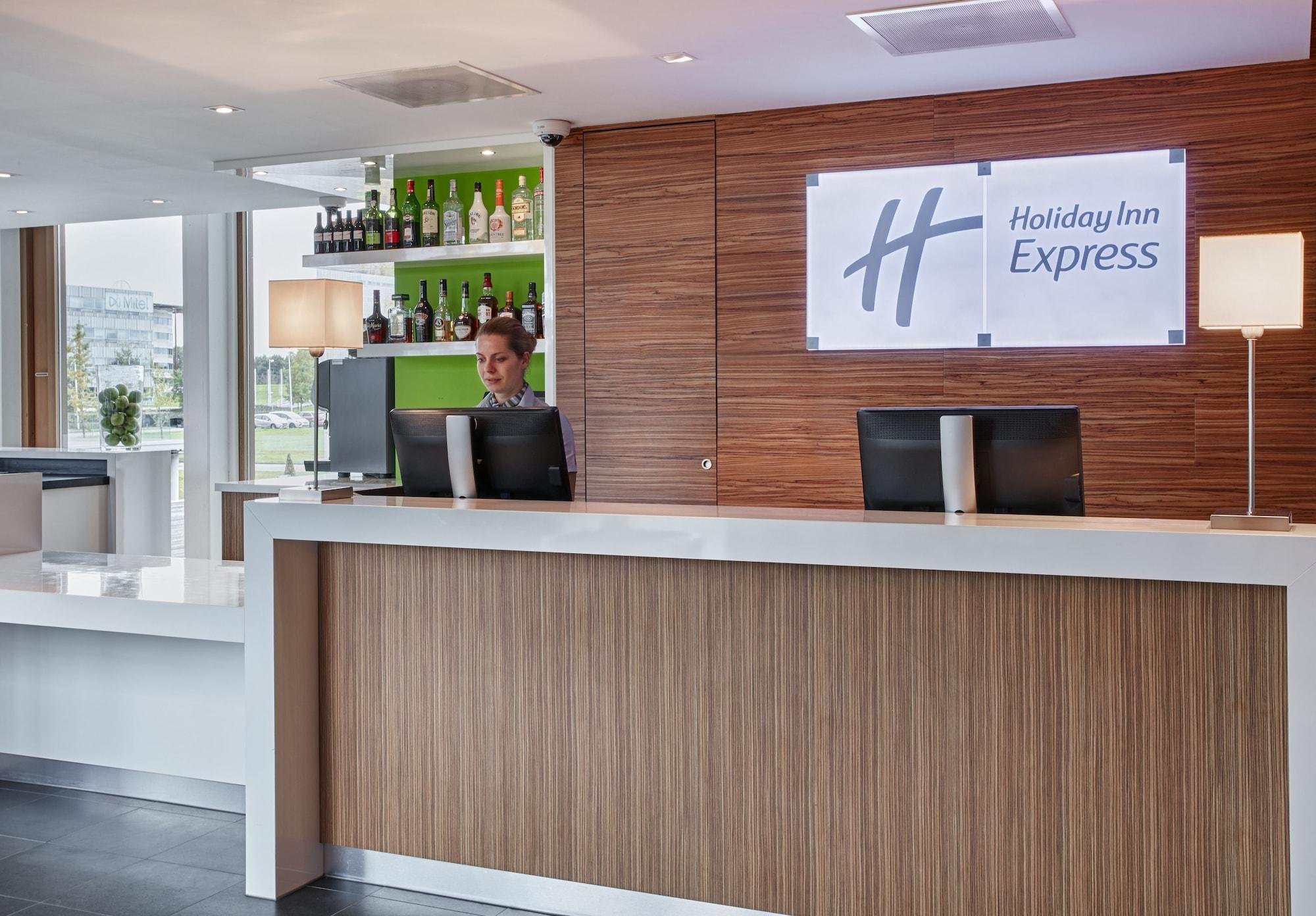 Vista Lobby Holiday Inn Express Utrecht - Papendorp by IHG
