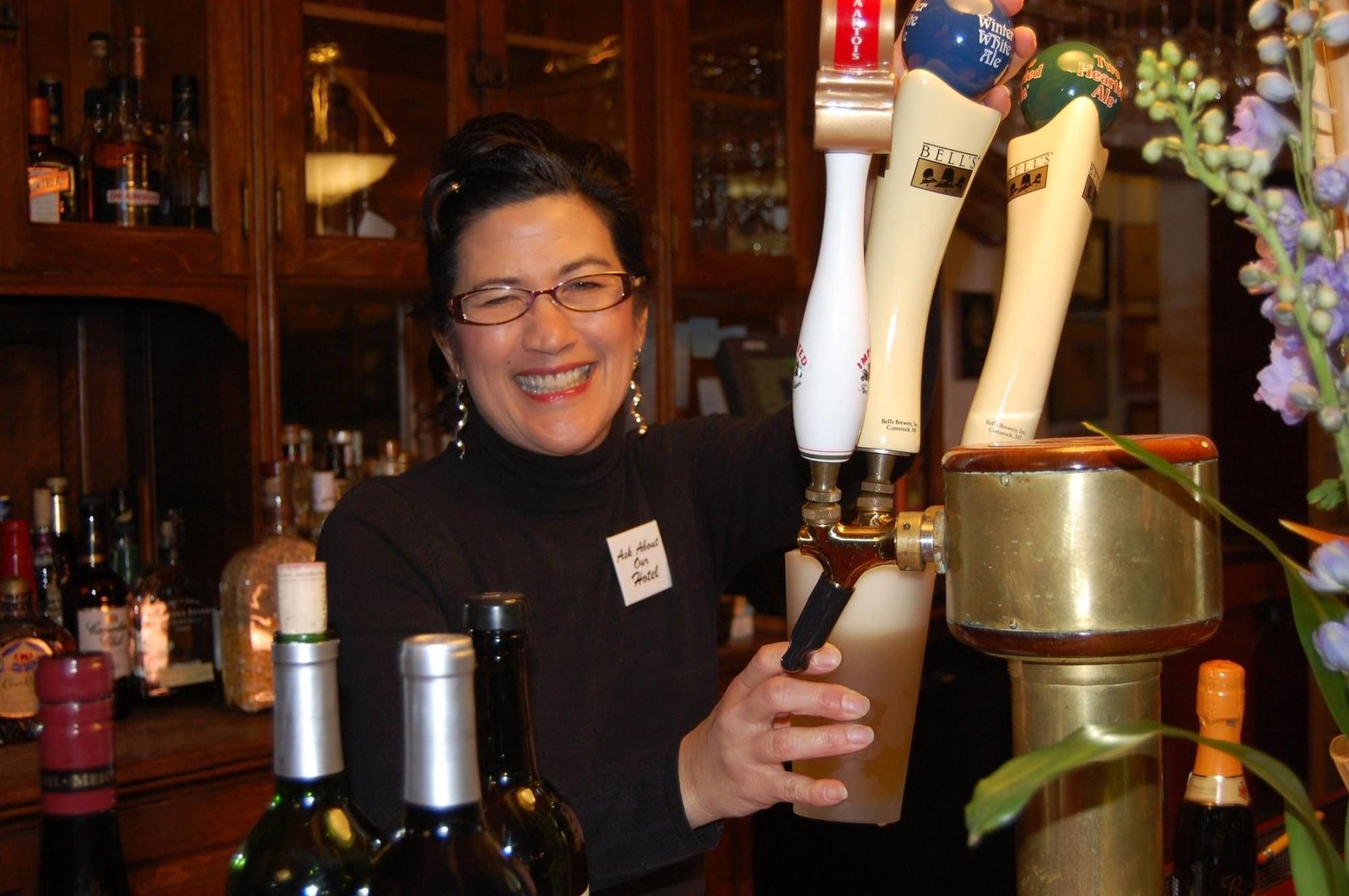 Bar/Salón Hermanns European Inn