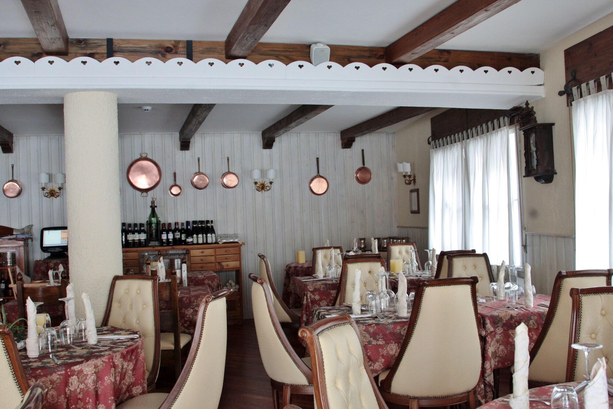 Bar/Salón La Meridiana