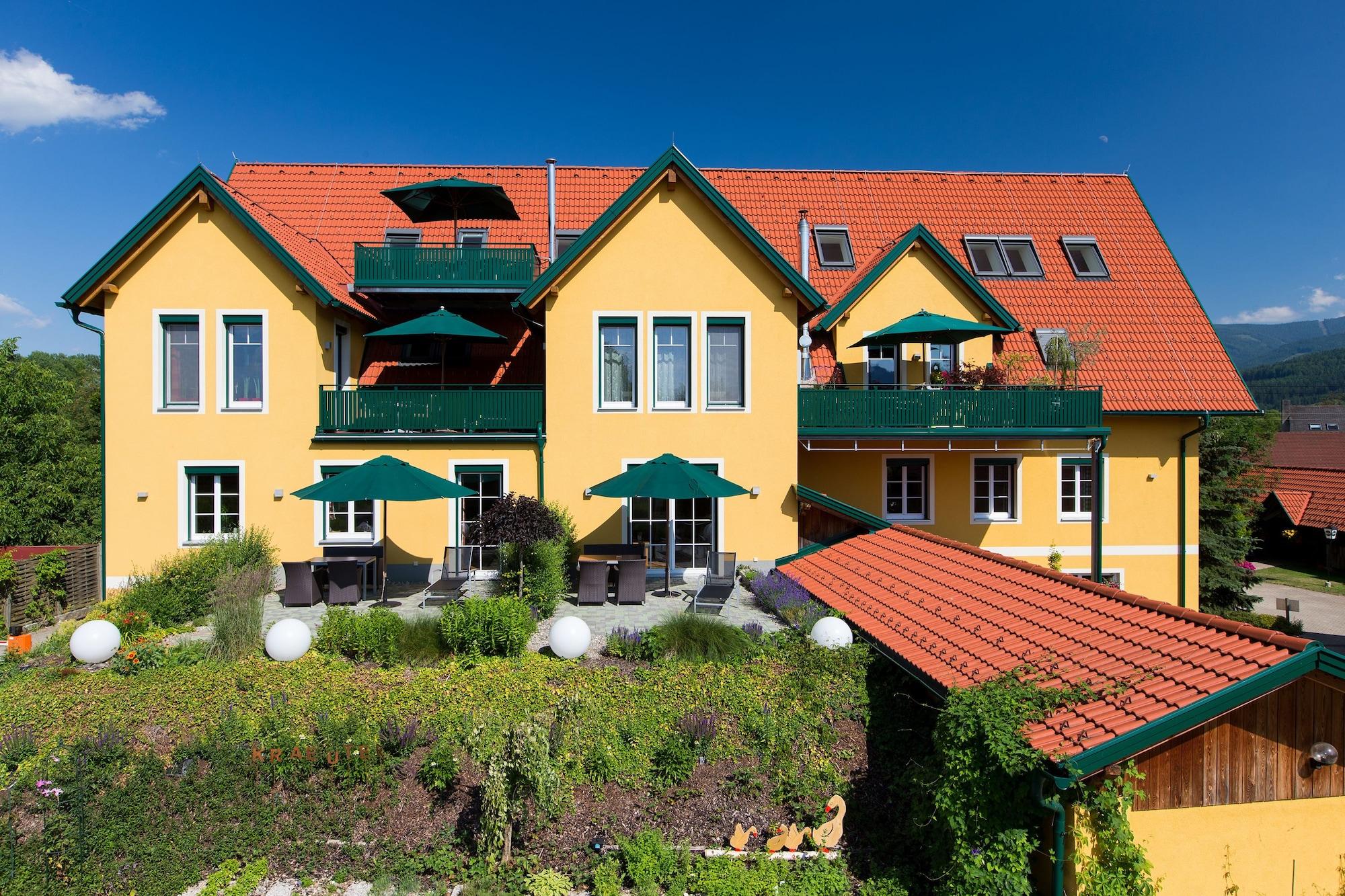 Varios Komfort Appartements Zirbenland - Adult Only