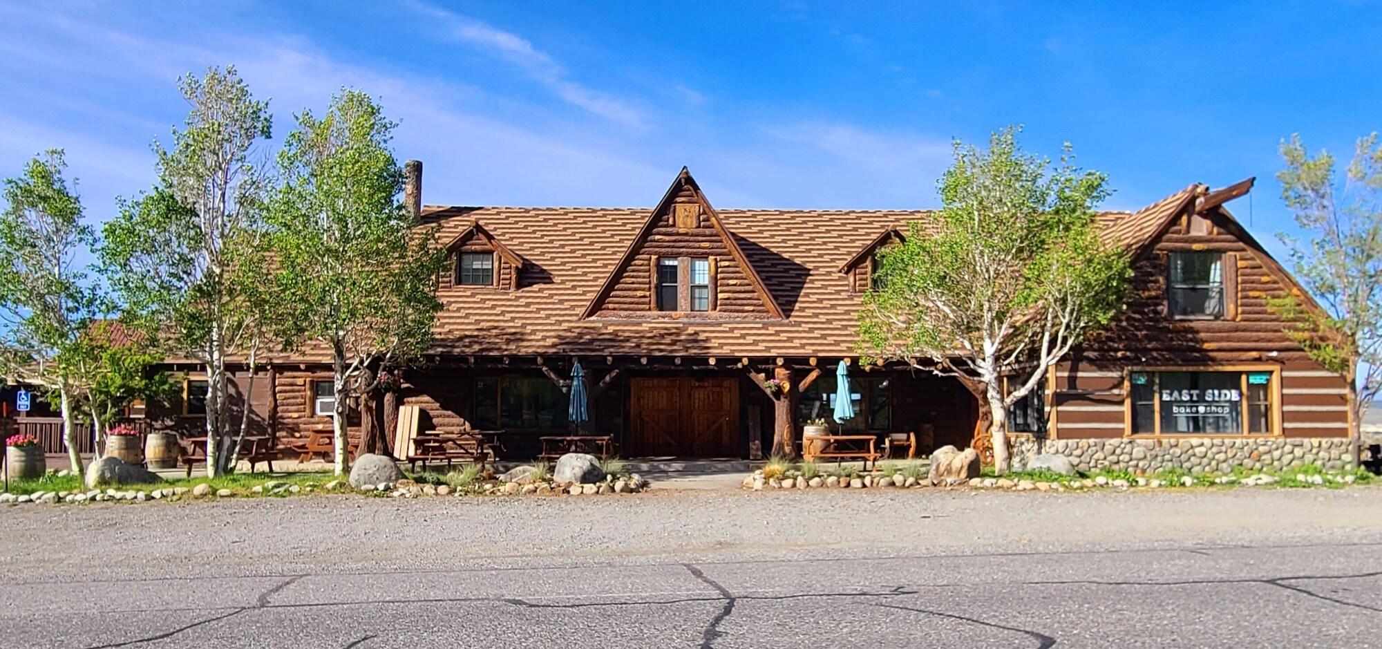 Vista Exterior McGee Creek Lodge