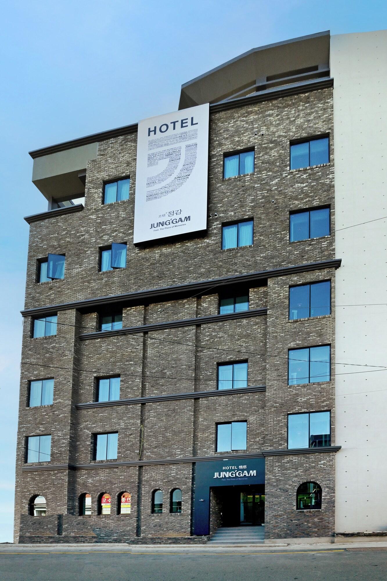 Varios JungGam Hotel