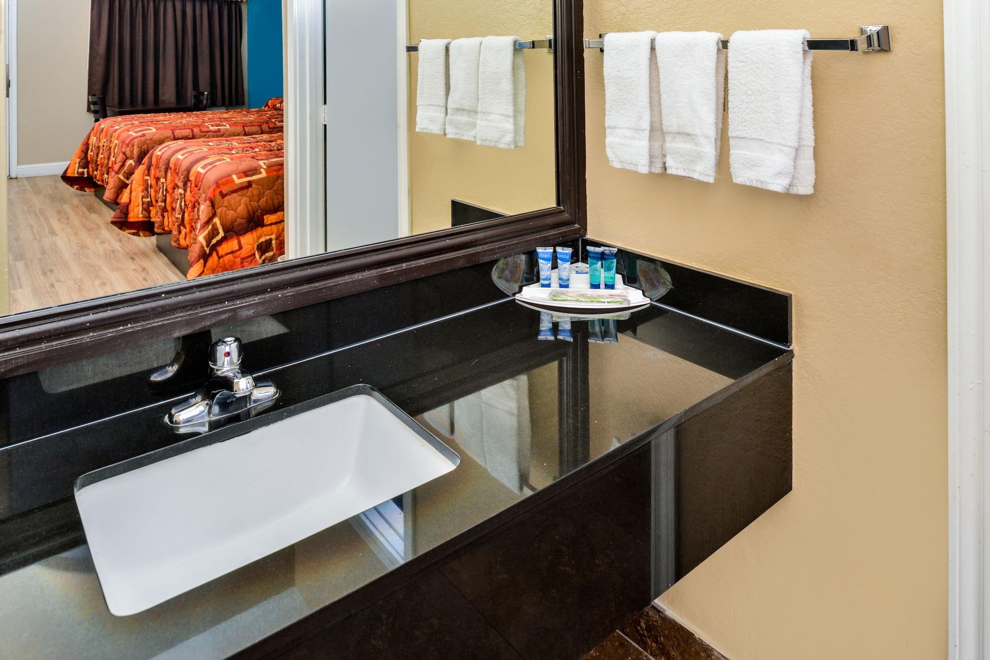 Equipamiento de Habitación Scottish Inn & Suites Highway 6 South
