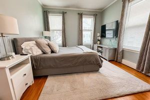 Renta Vacacional - Southie Condo - Near Subway - Bring Pets - Pool Table