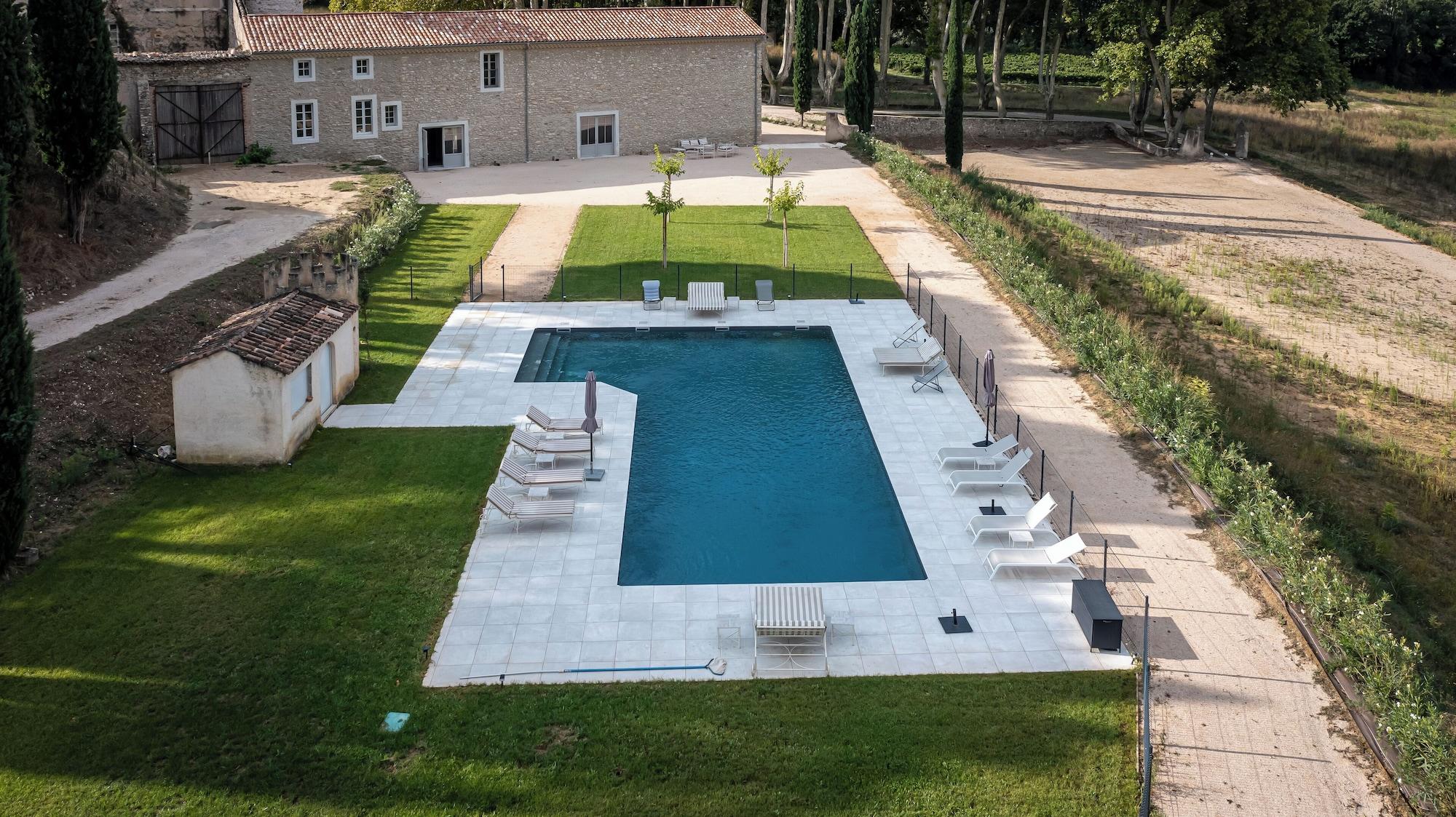 Varios Château de Taulignan