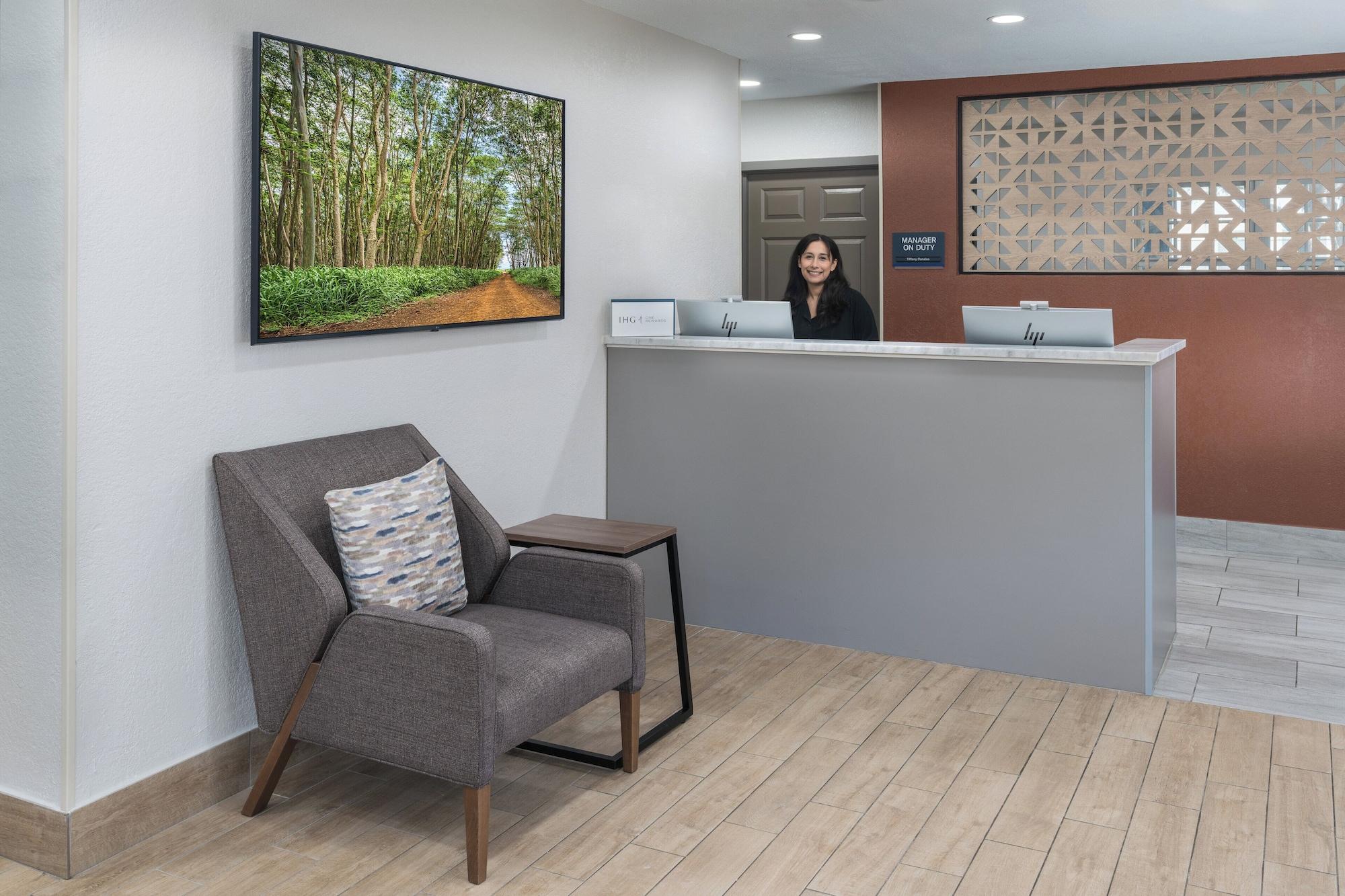 Vista Lobby Candlewood Suites Miami Doral by IHG