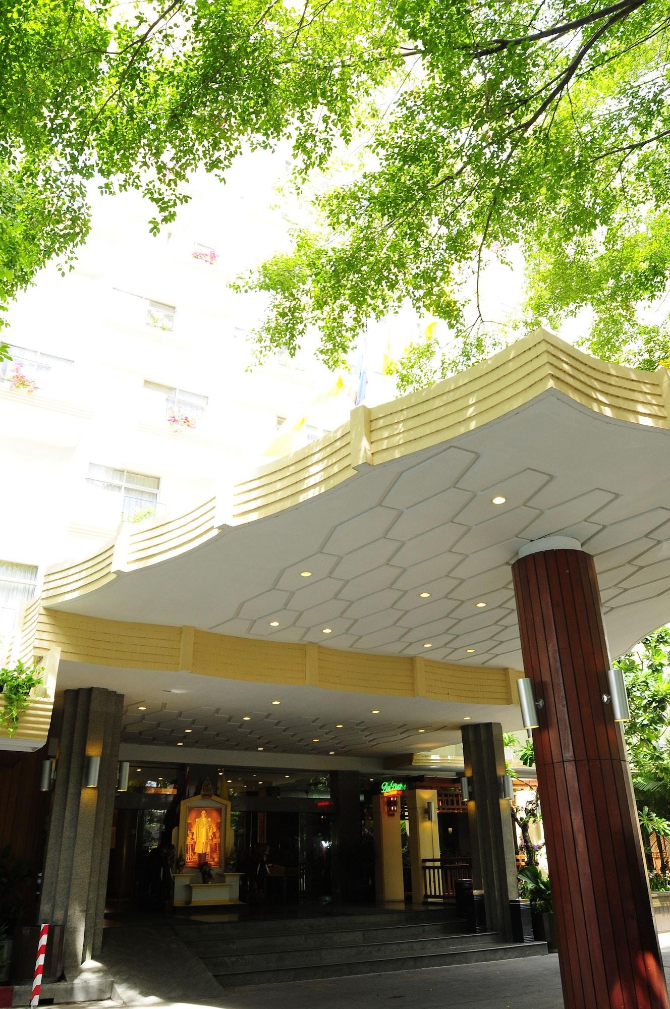 Vista Exterior Golden Beach Hotel Pattaya