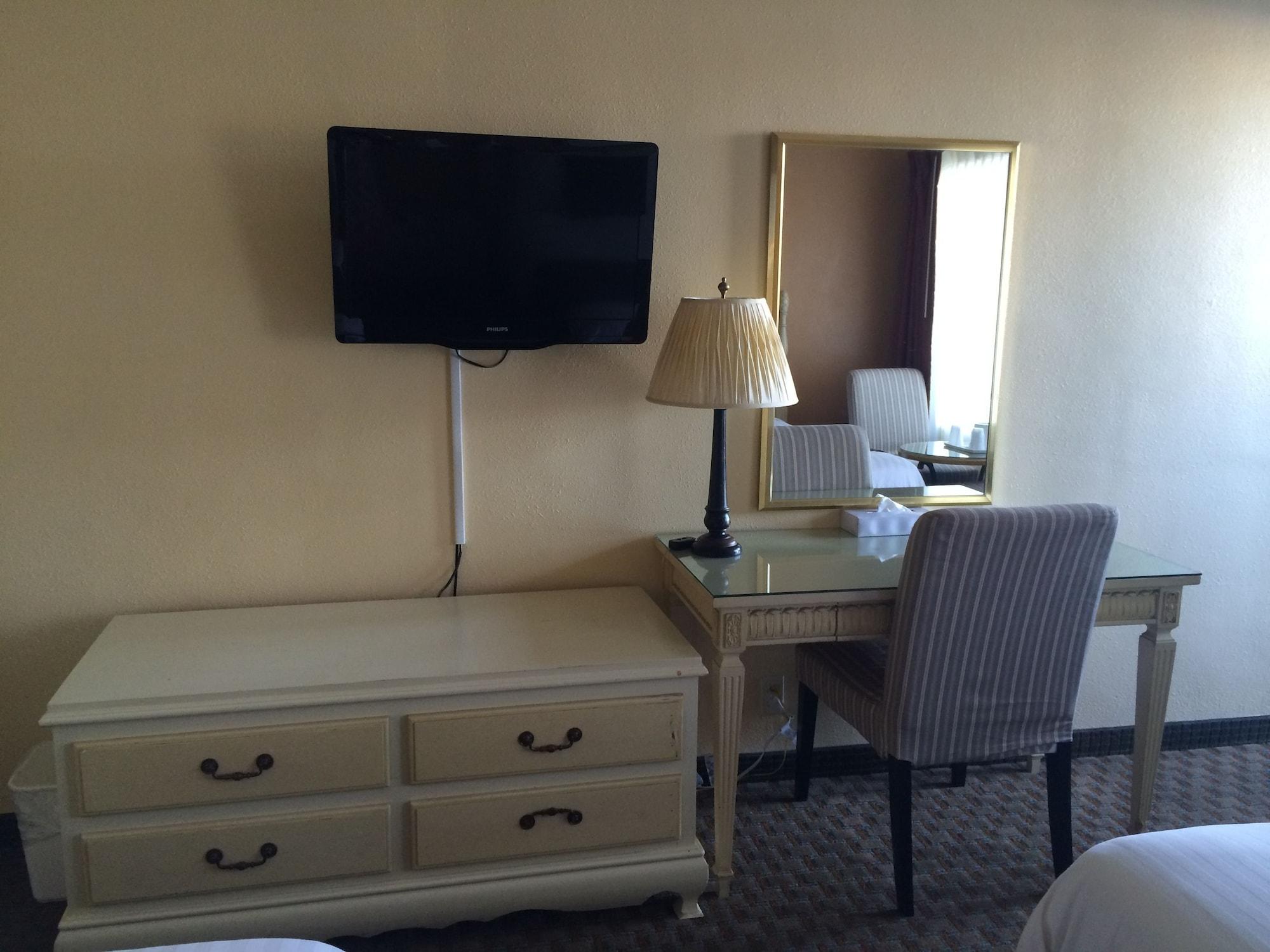 Set de Habitación Oasis Inn & Suites