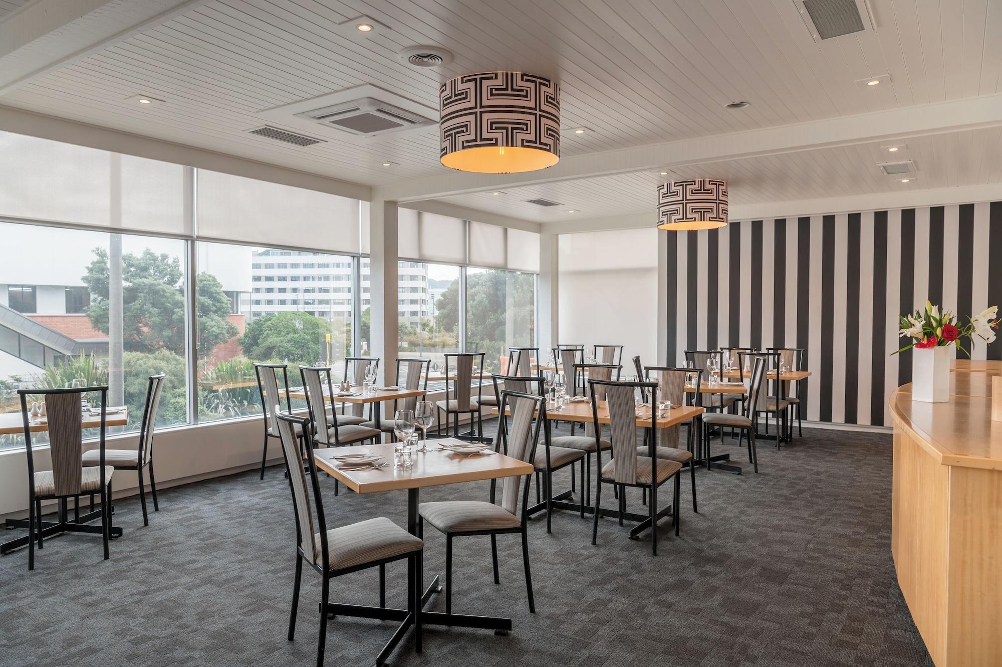 Restaurant Bay Plaza Hotel