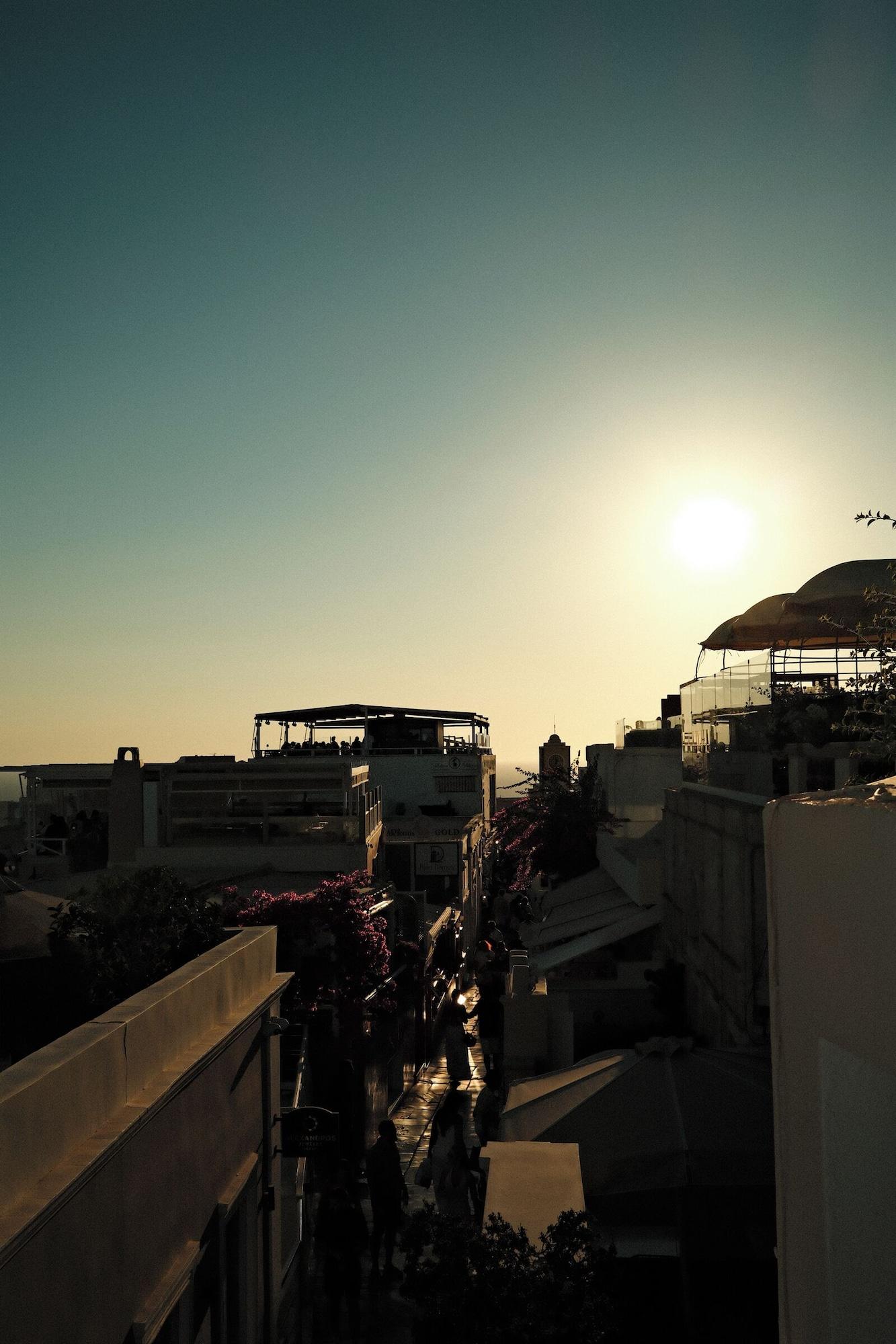 Varios Anemos Caldera Oia