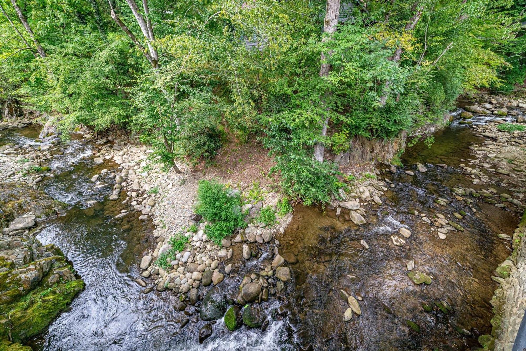 Vista Exterior Bear Creek Inn