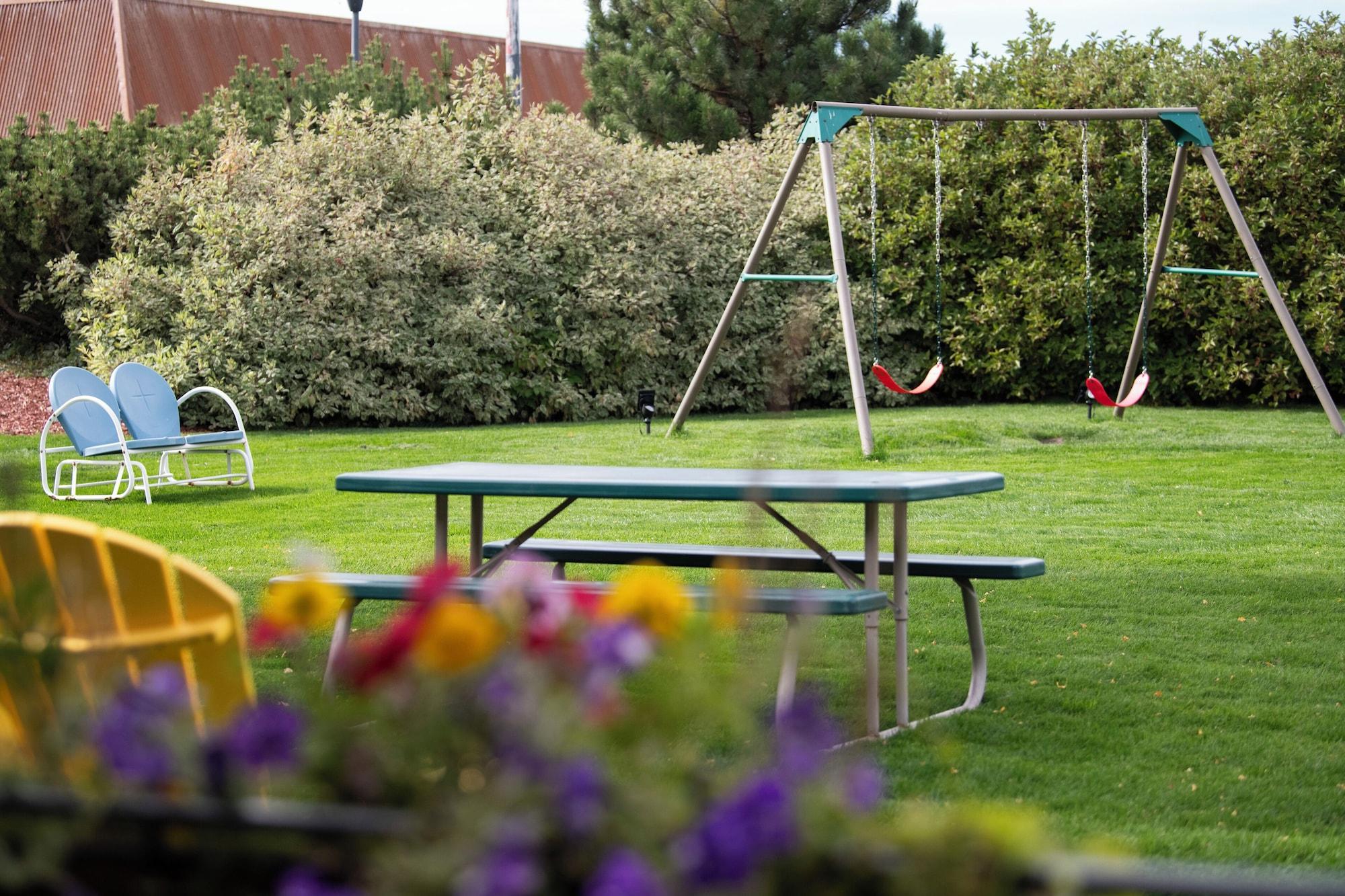 Vista Piscina The Sapphire Motel