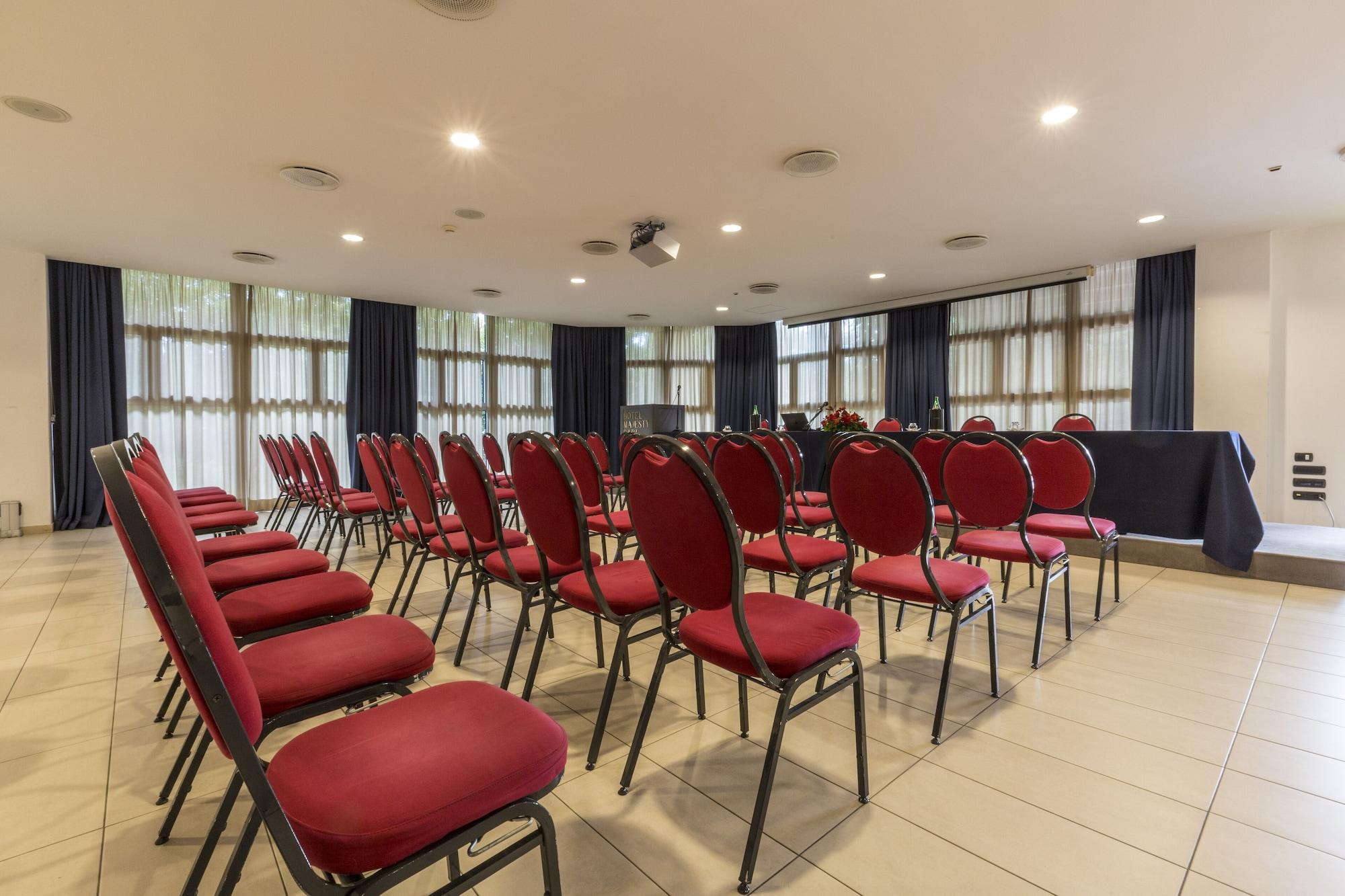 Sala de Reuniones Hotel Majesty
