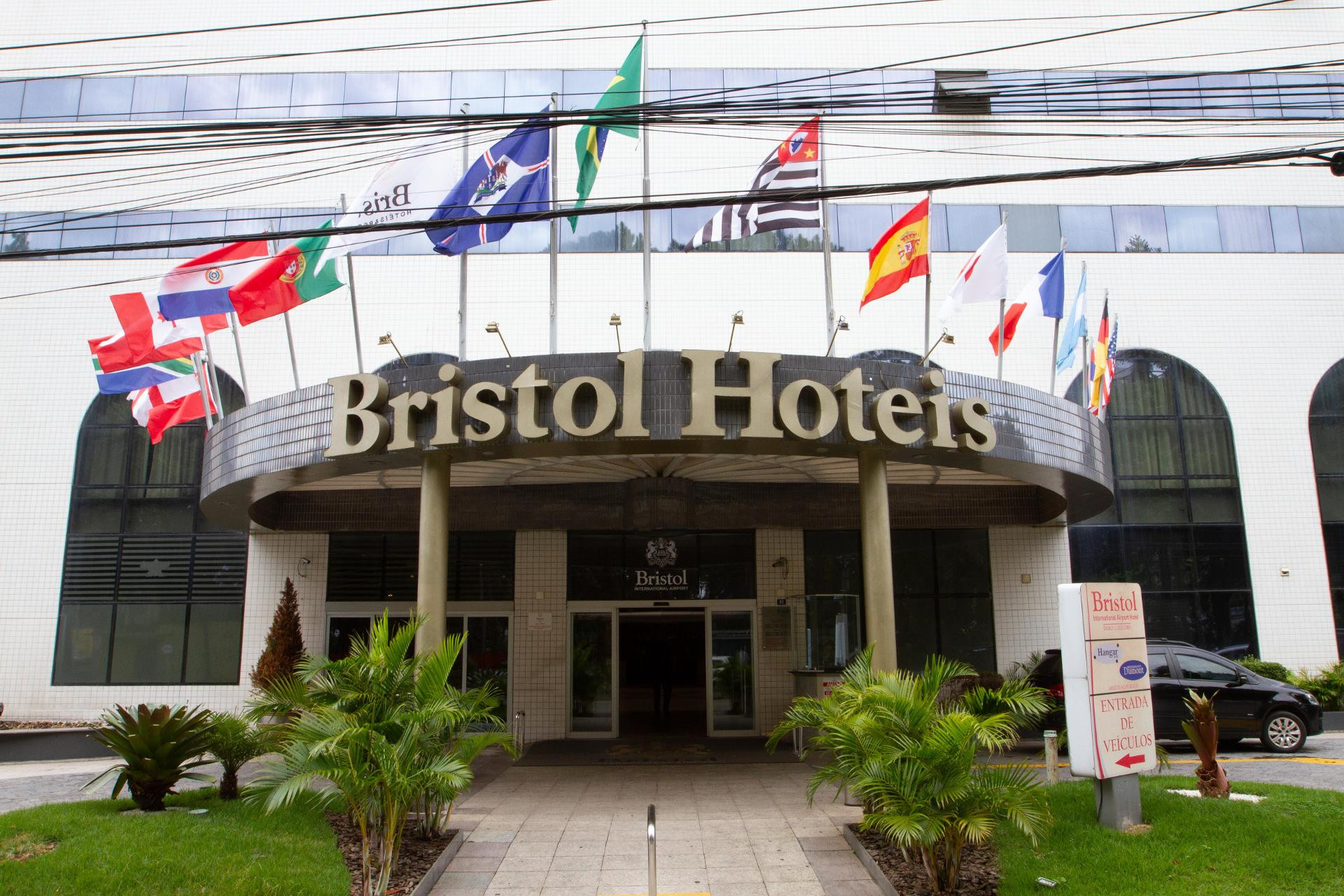 Vista Exterior Bristol International Airport Hotel