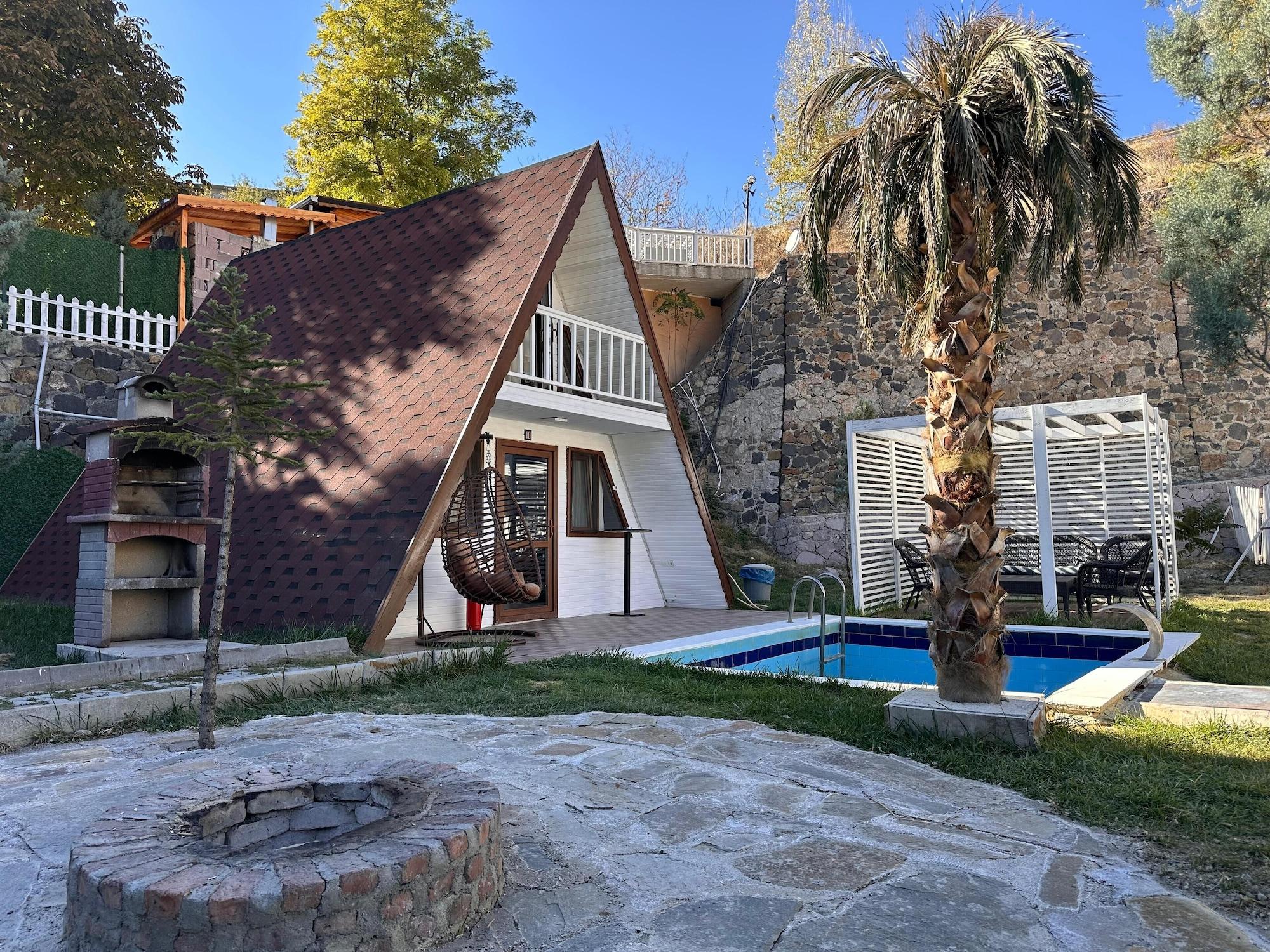 Varios ÇELİK RESORT