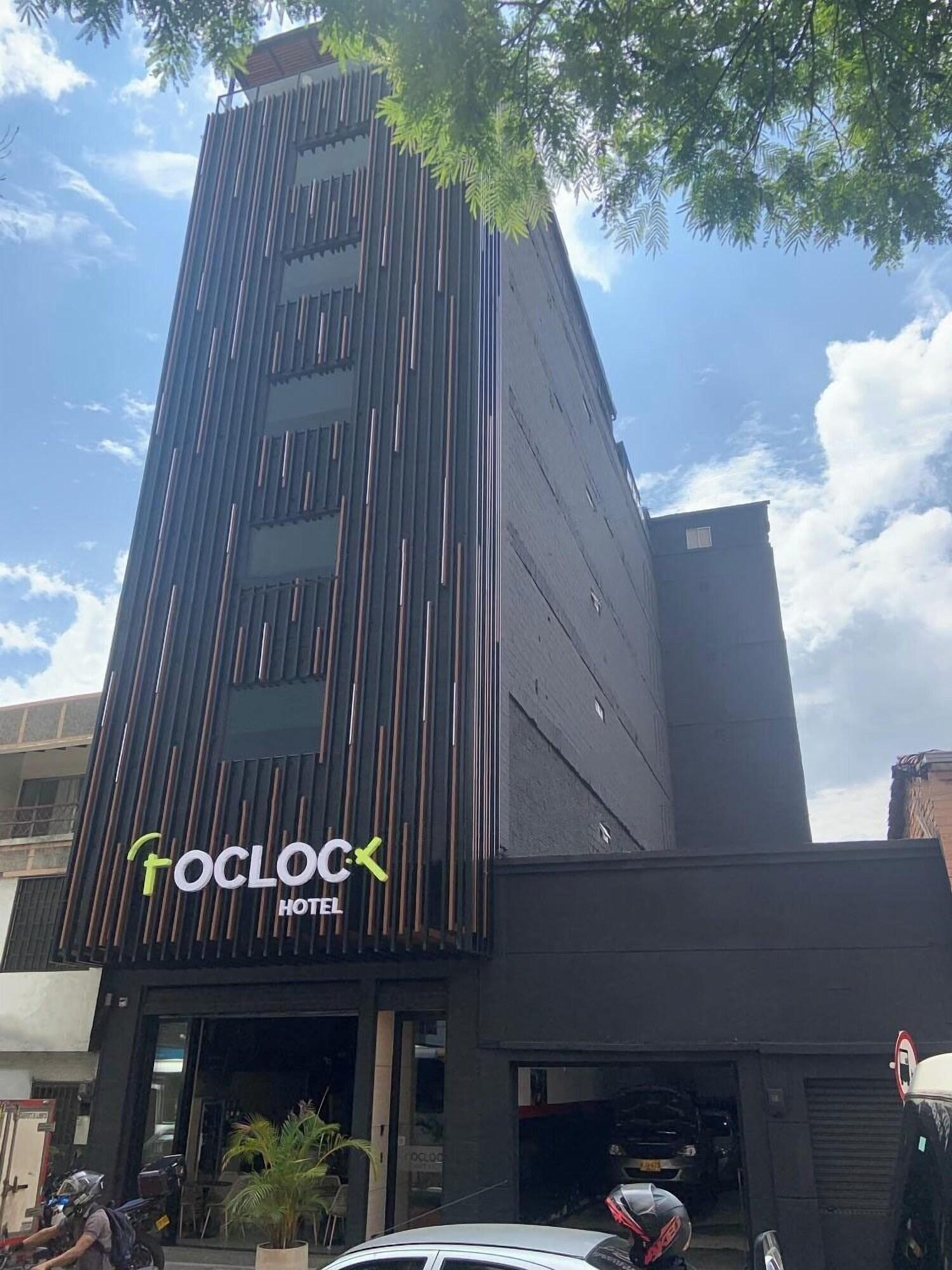 Varios Hotel Time Oclock