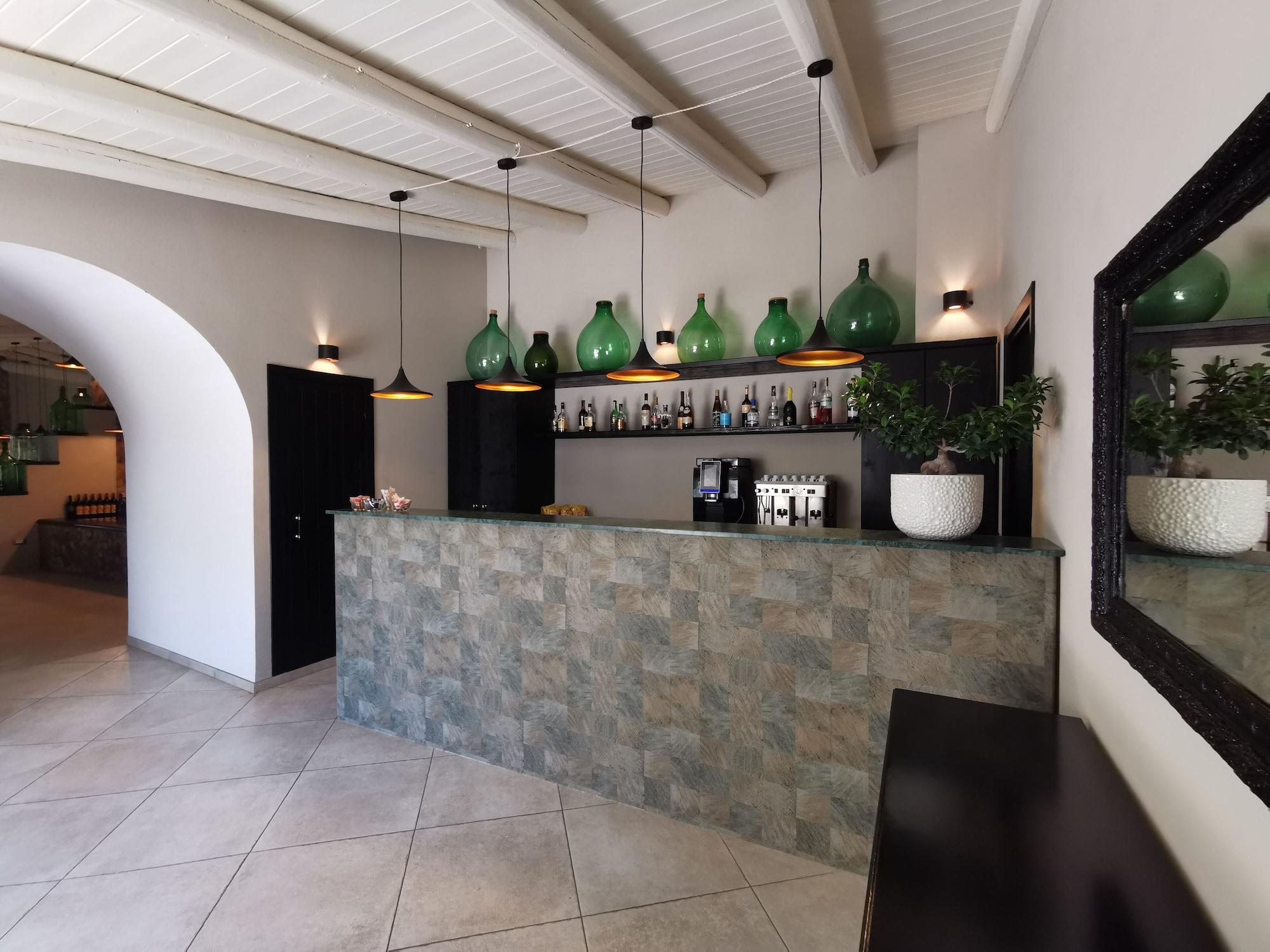 Bar/Salón Villa Felicia