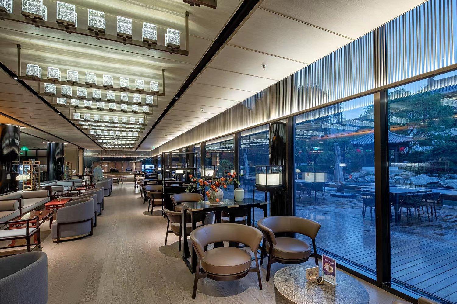 Bar/Salón Hualuxe Xian Tanghua - An IHG Hotel