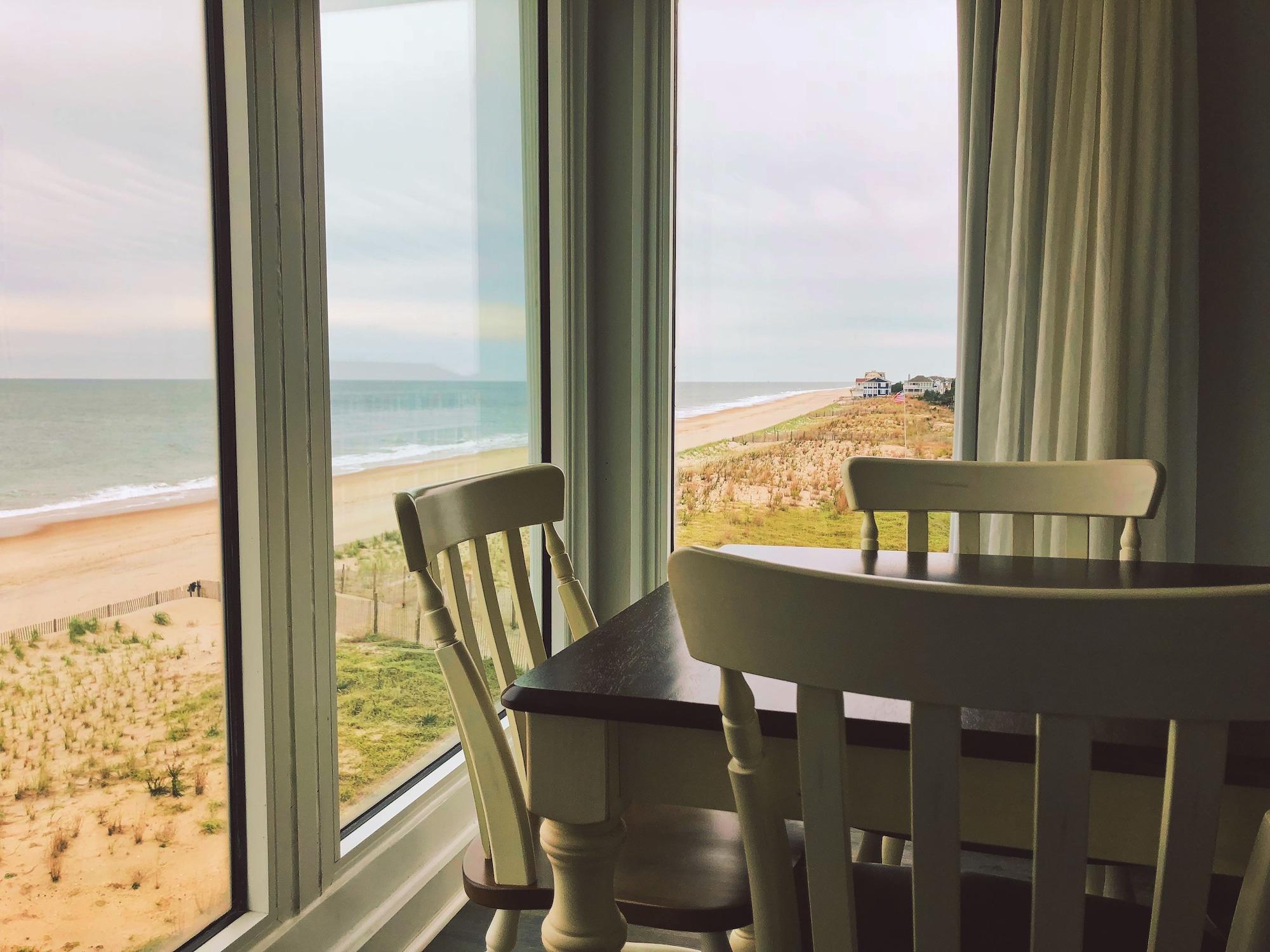 Playa Surf Club Oceanfront Hotel