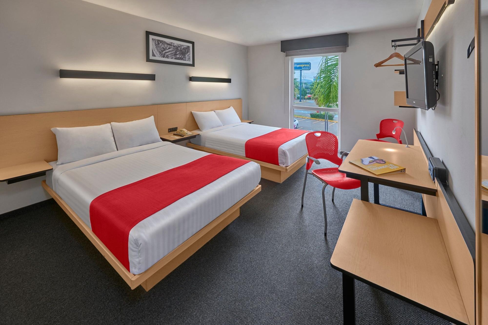 Quarto City Express Plus by Marriott Guadalajara Expo