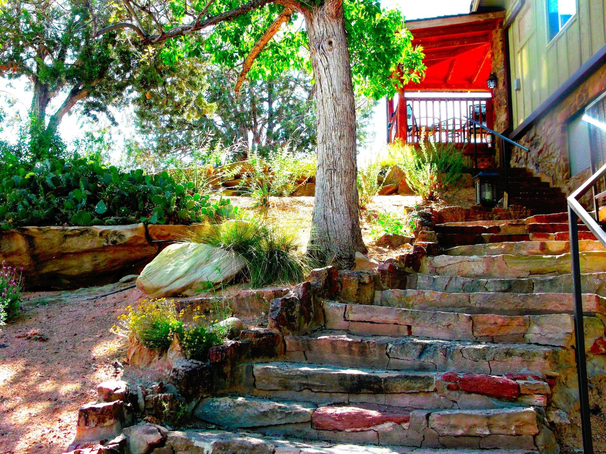 Vista Exterior Canyon Vista Lodge