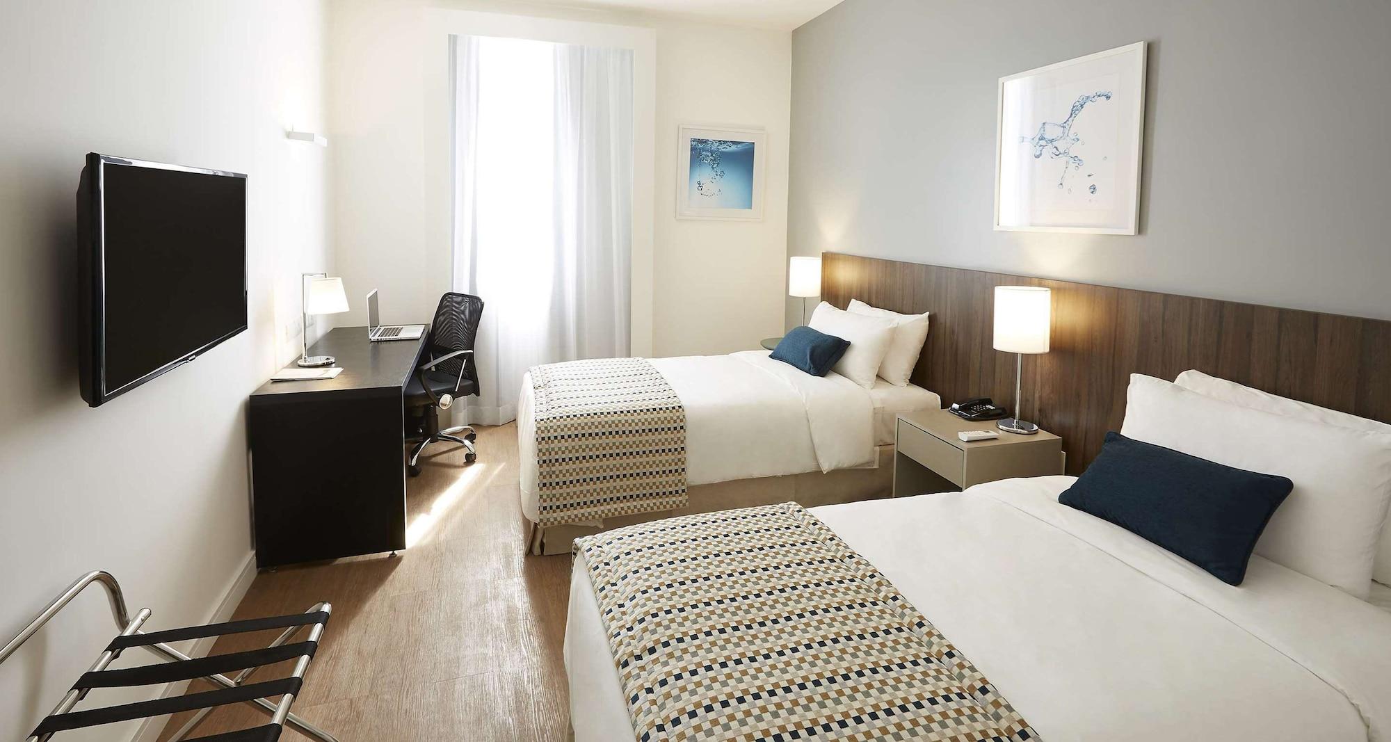 Varios Tulip Inn Itaguai