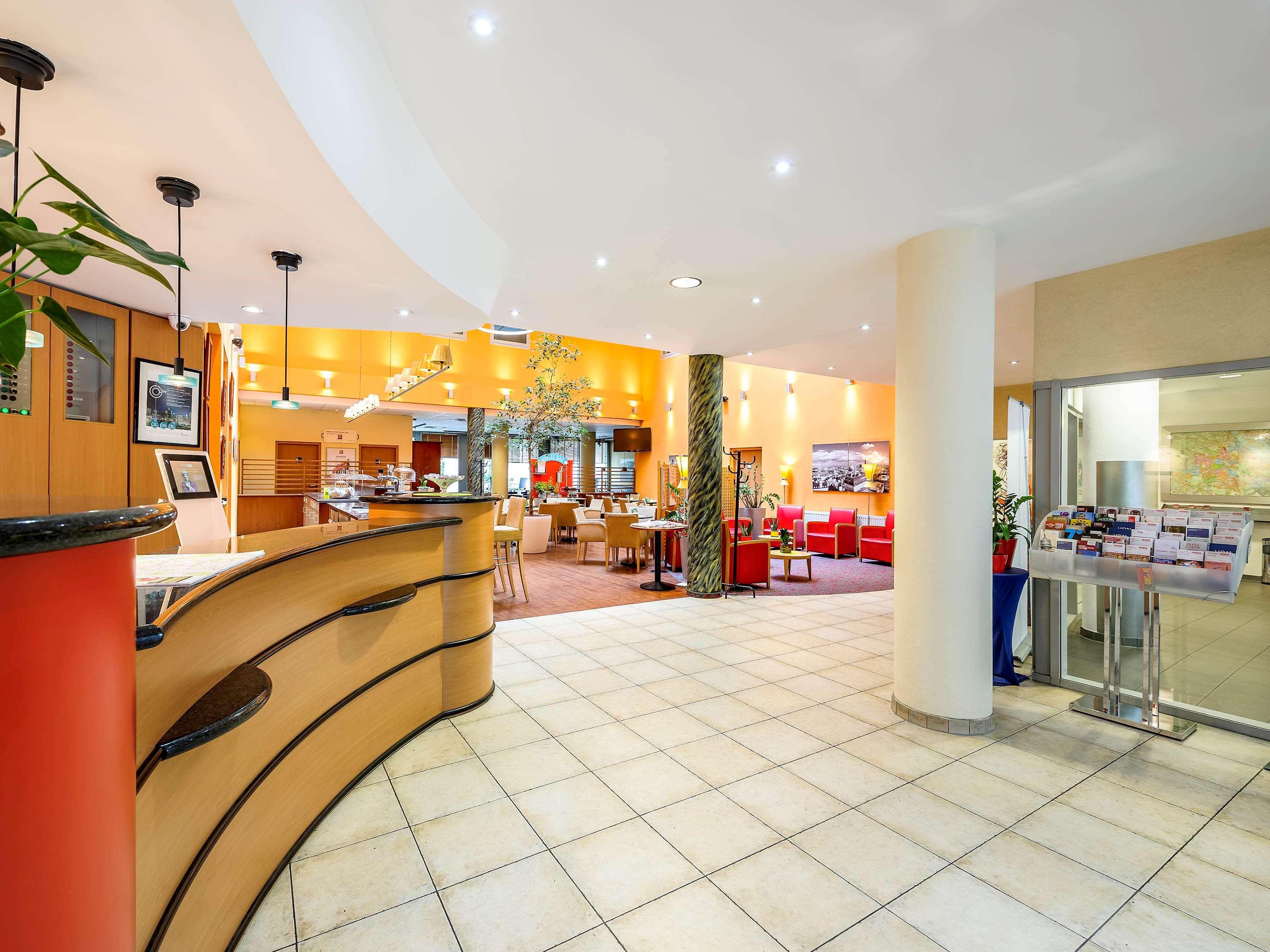 Vista Exterior ibis Wien City