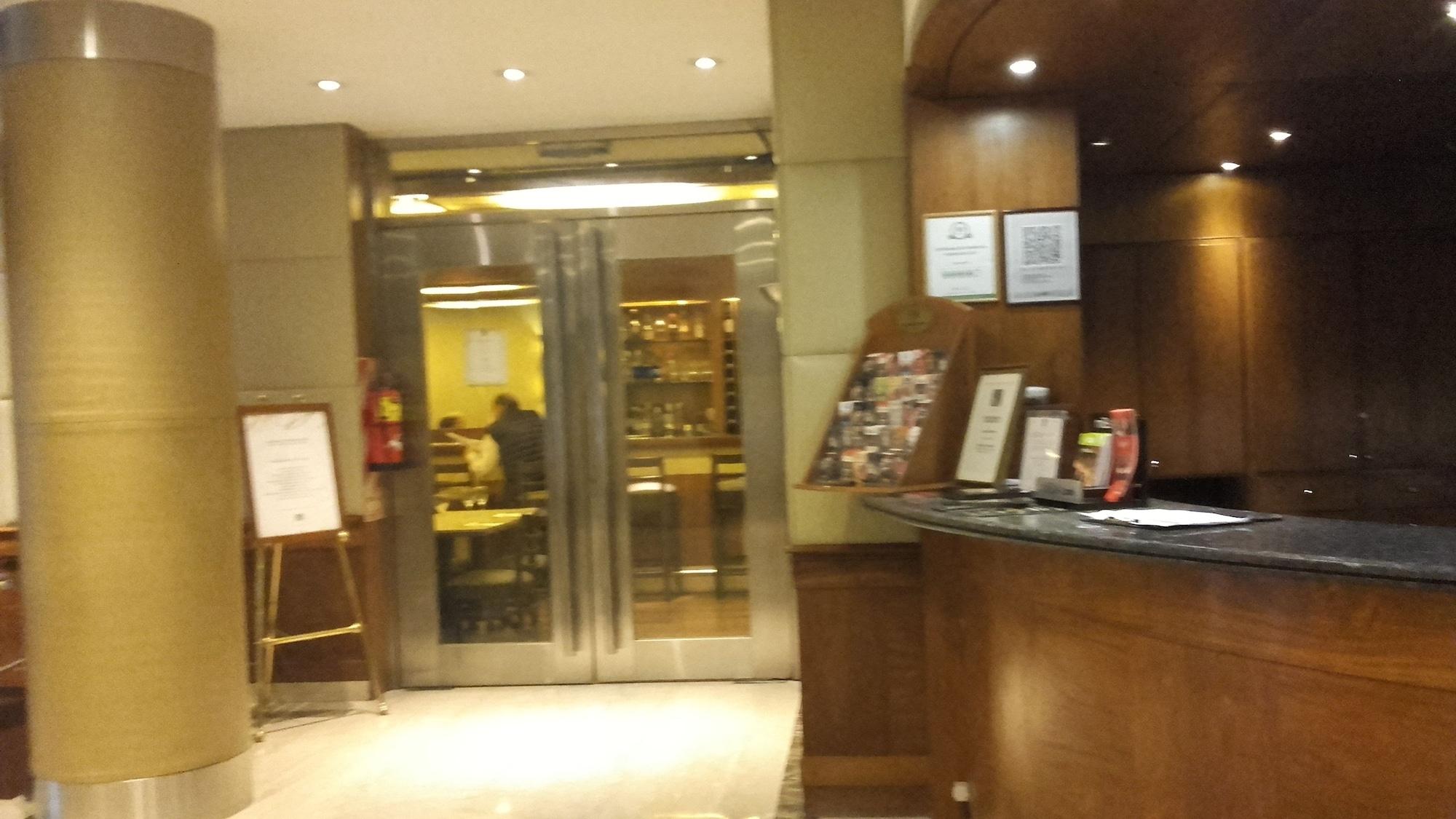 Bar/Salón Lafayette Hotel