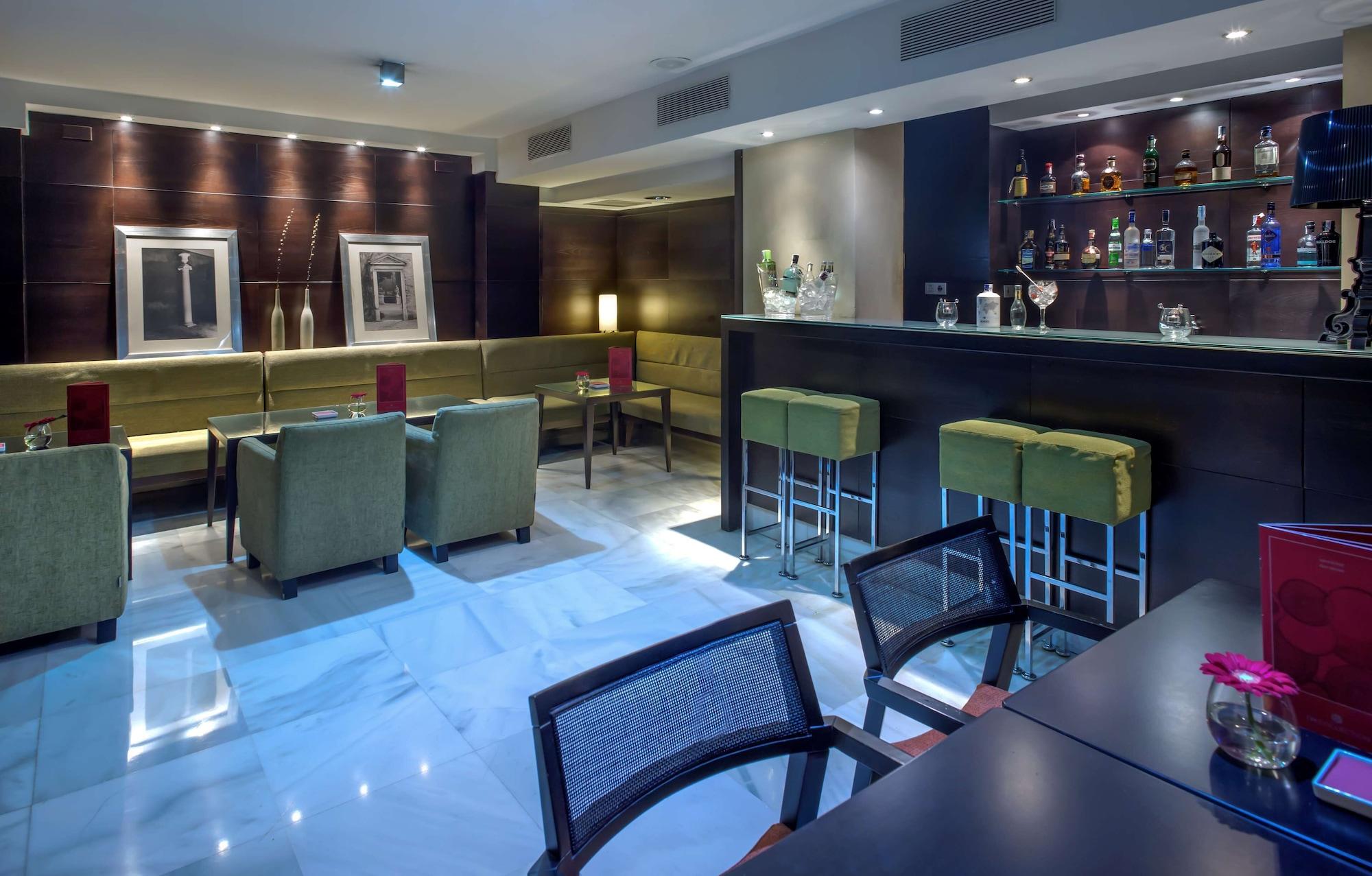Bar/Salón NH Collection Granada Victoria Hotel