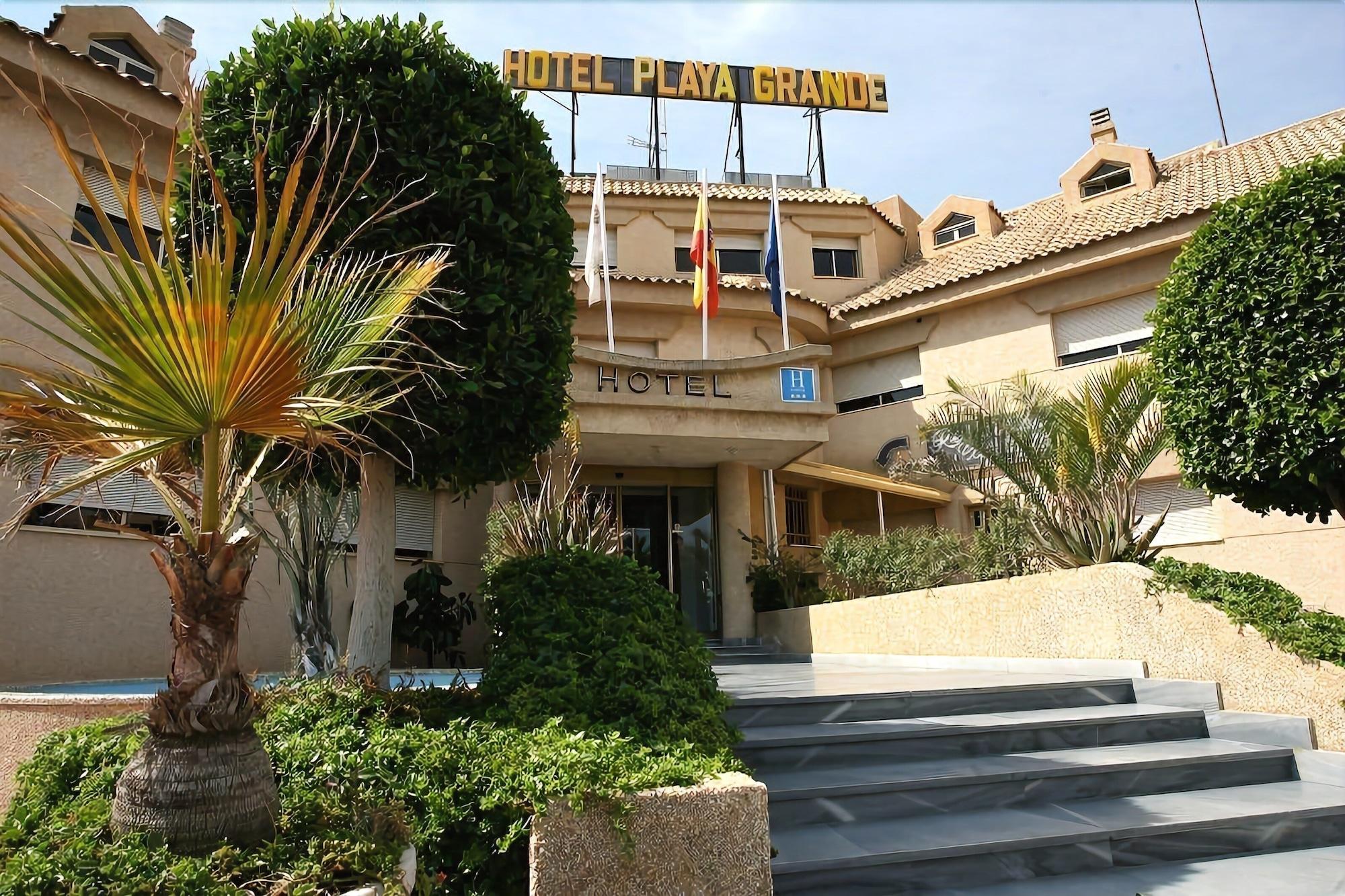 Vista Exterior Hotel Playa Grande