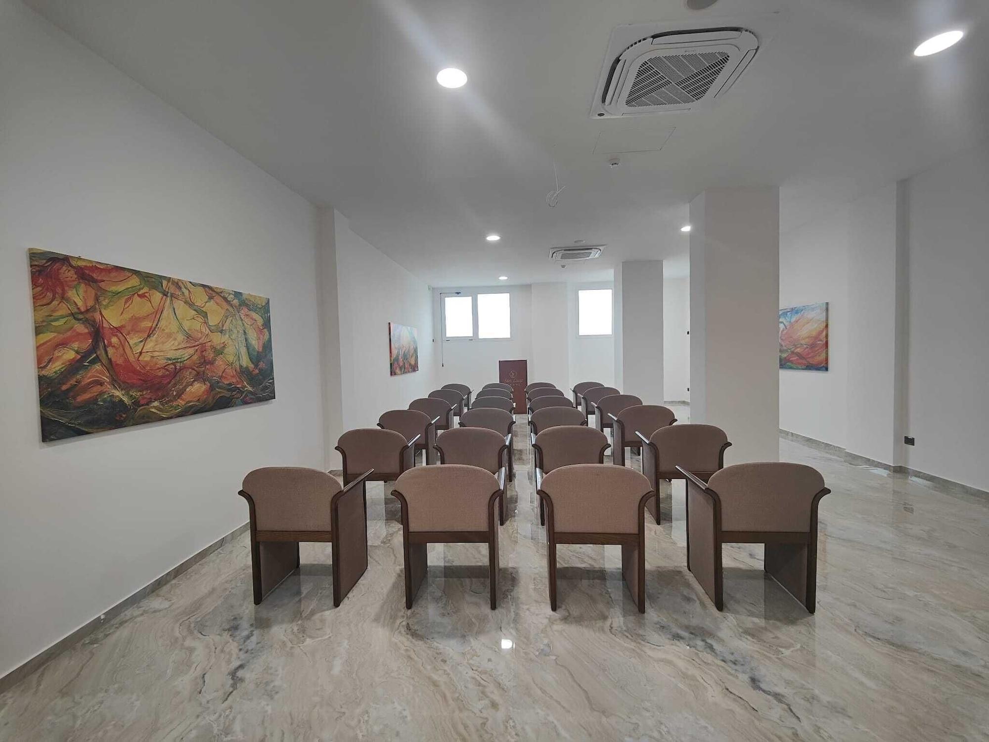 Sala de Reuniones HOTEL EBOLI