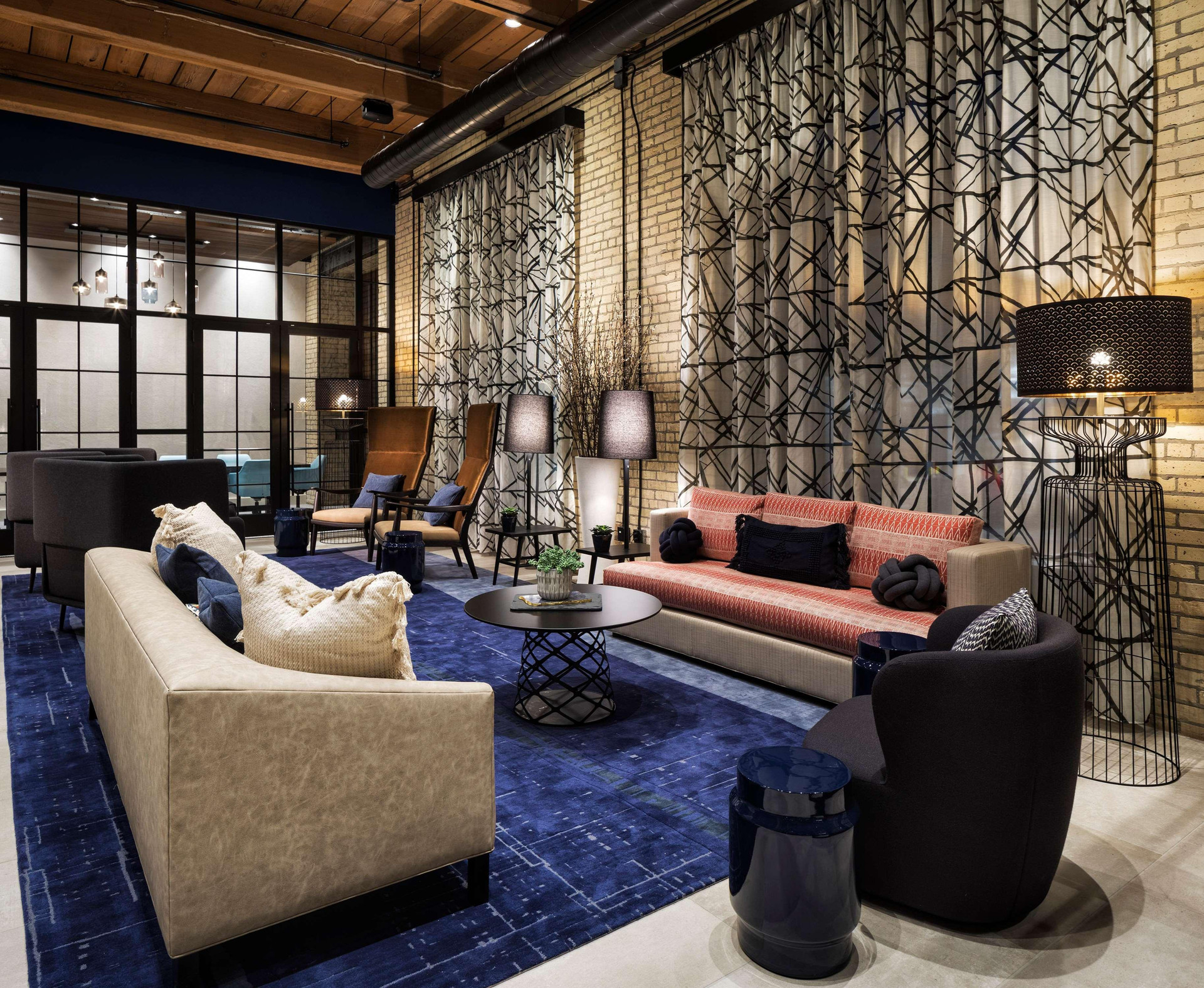 Restaurant Canopy by Hilton Minneapolis Mill District