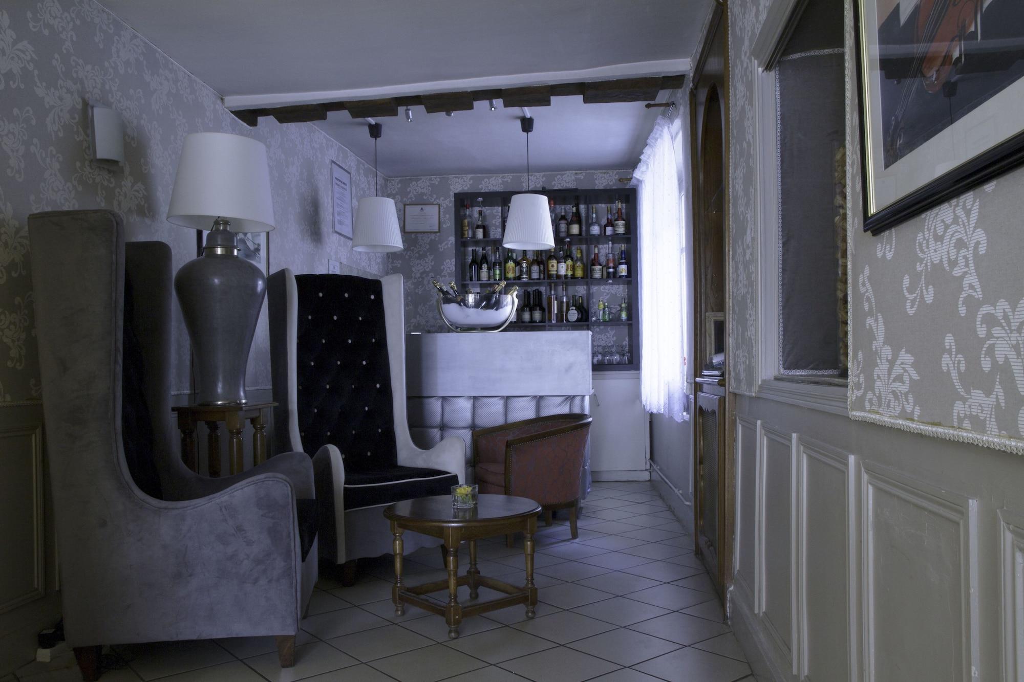 Bar/Salón Hotel de la Banniere de France