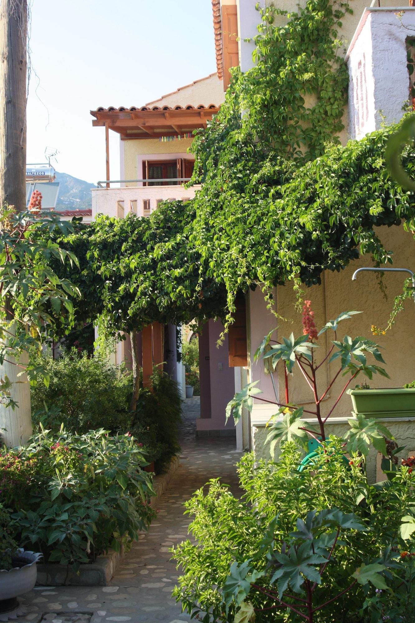 Vista Exterior Smaragda Hotel