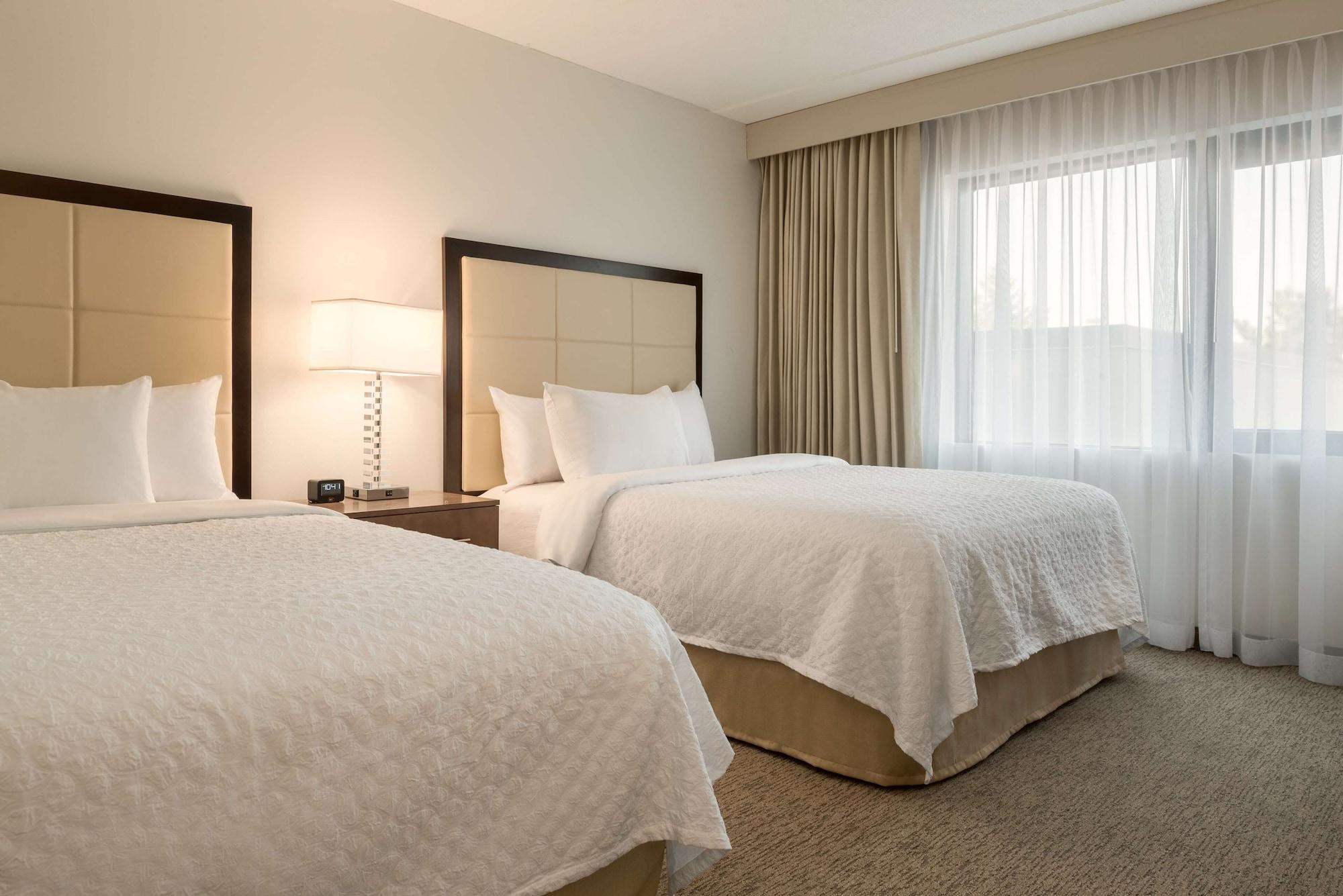 Habitación Embassy Suites by Hilton Milwaukee Brookfield