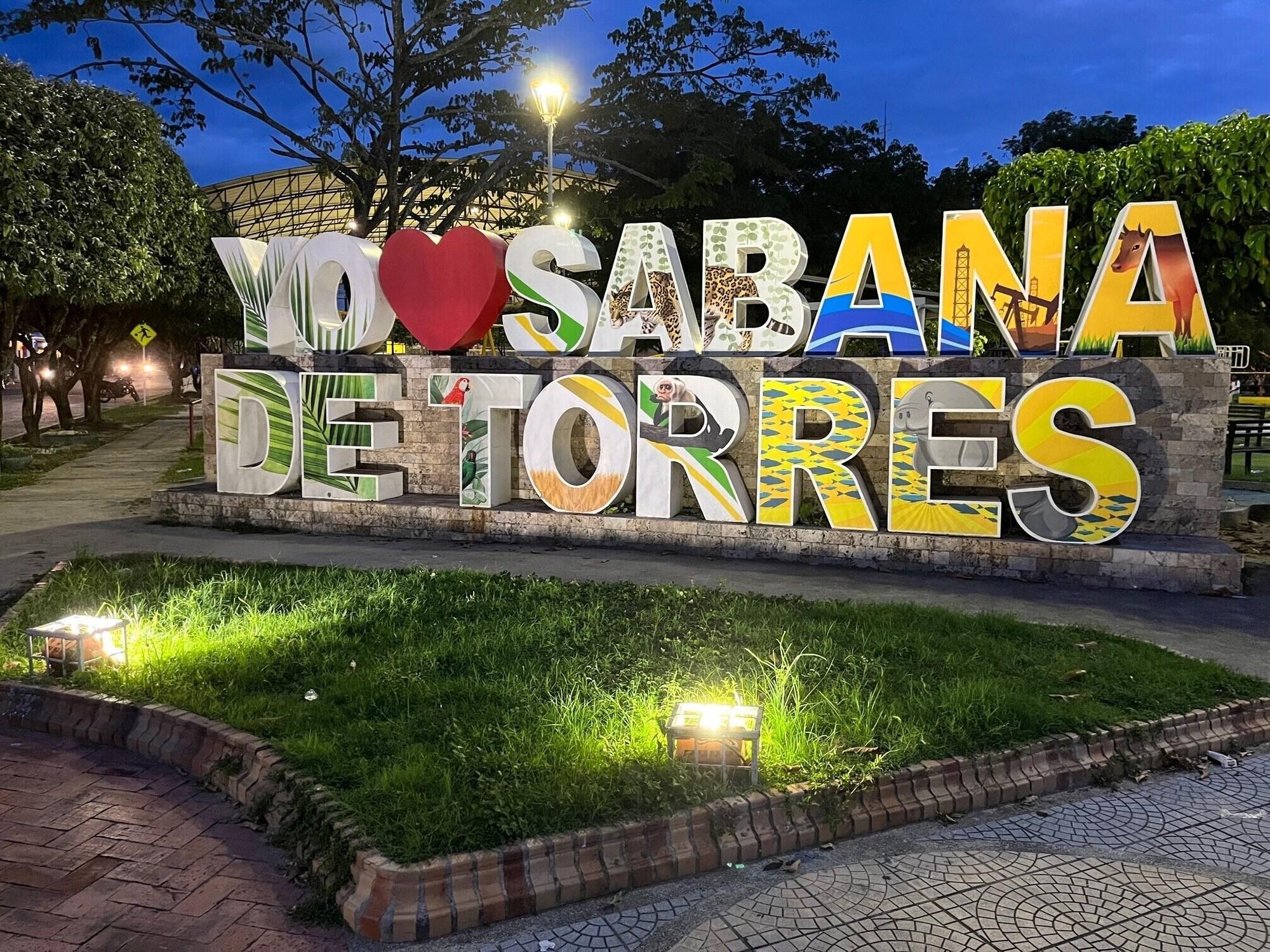 Vista Exterior Don David Sabana Hotel