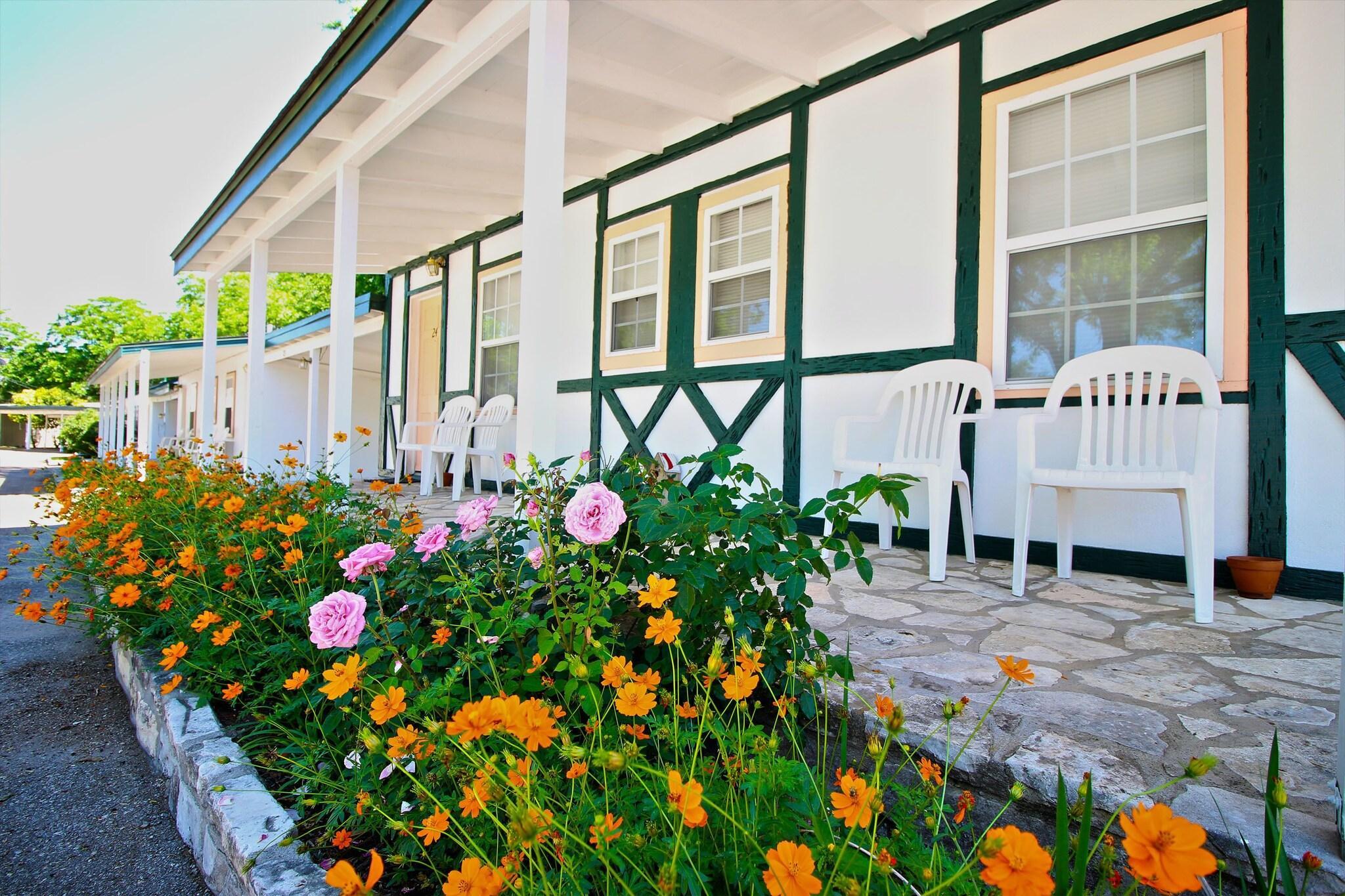 Vista Exterior Peach Tree Inn & Suites