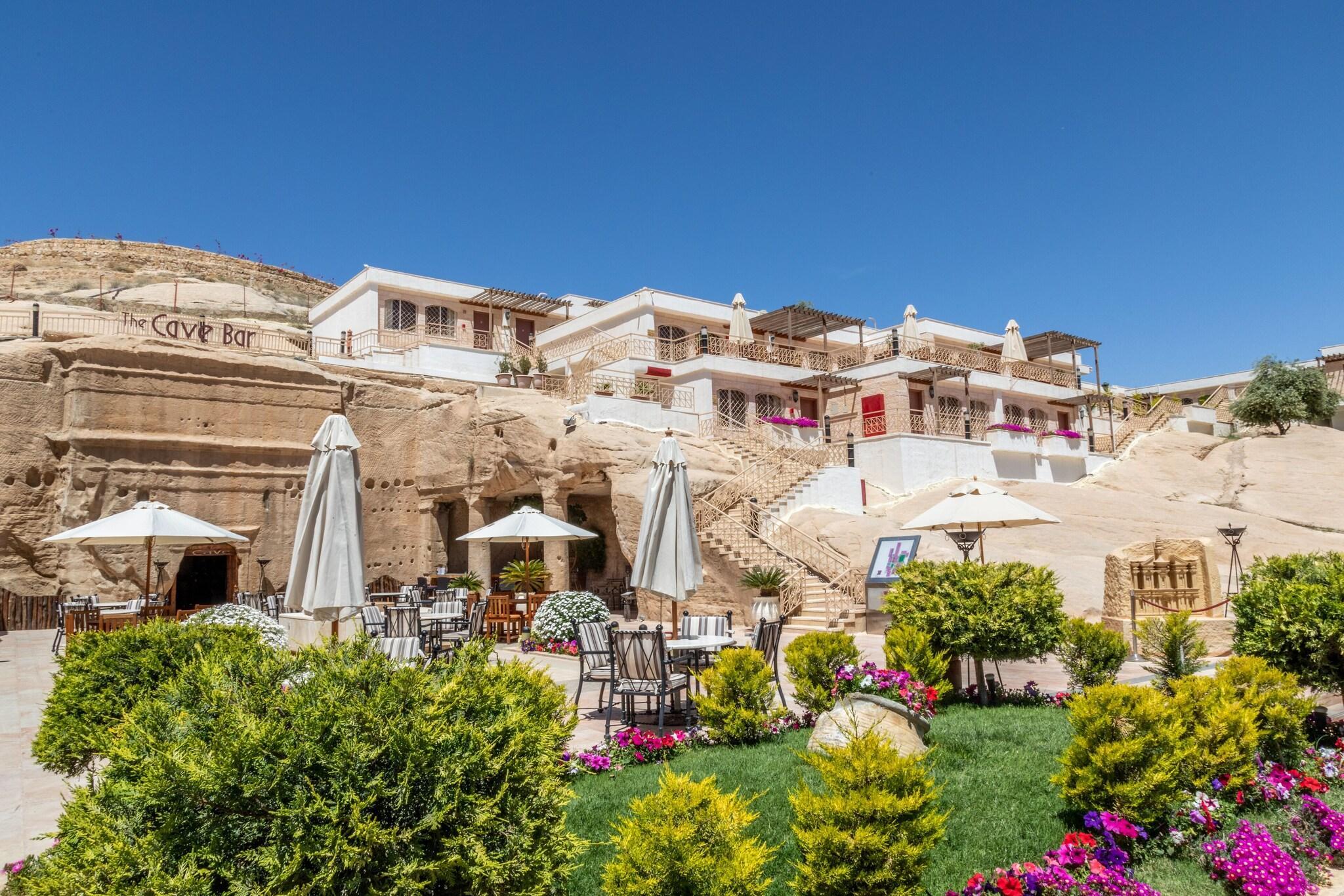Vista Exterior Petra Guest House