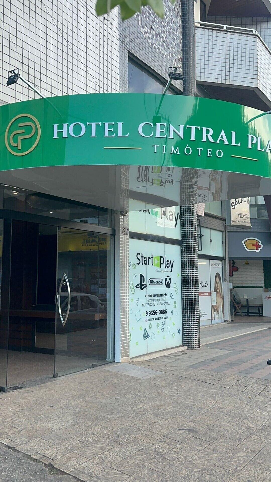 Vista Exterior Hotel Central Plaza Timoteo
