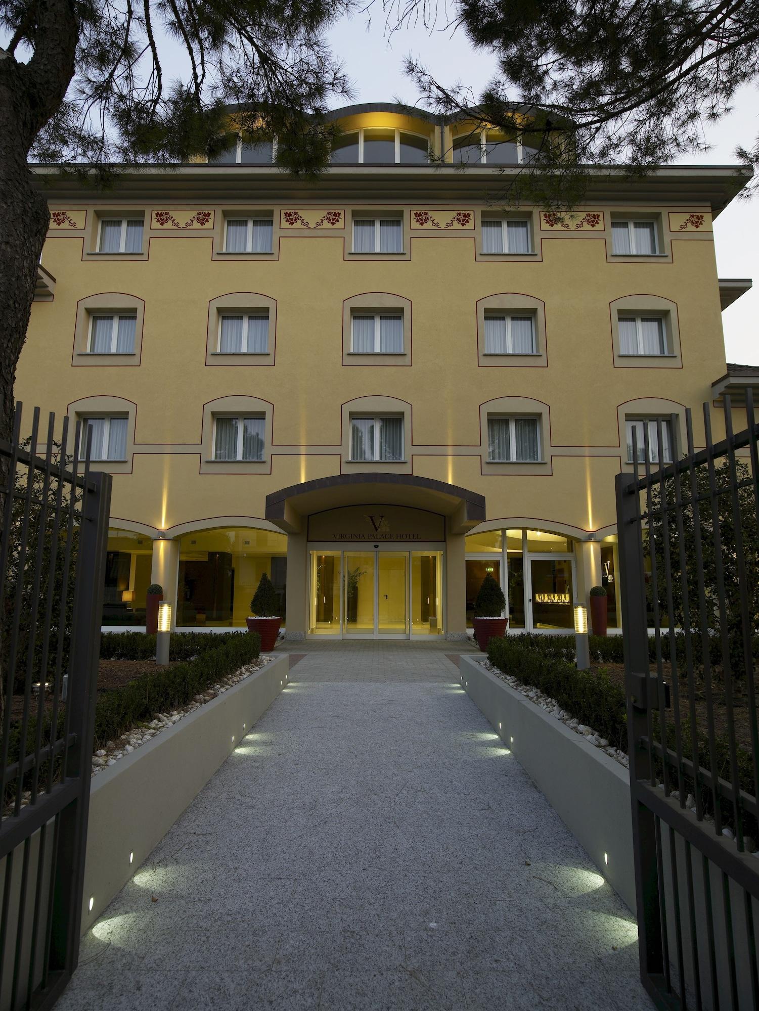 Vista Exterior Virginia Palace Hotel