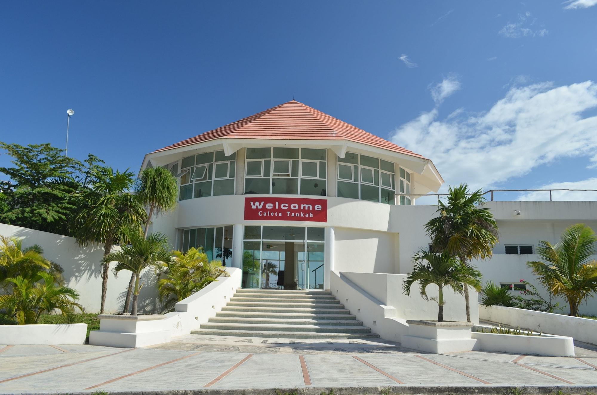 Vista Exterior Hotel Caleta Tankah
